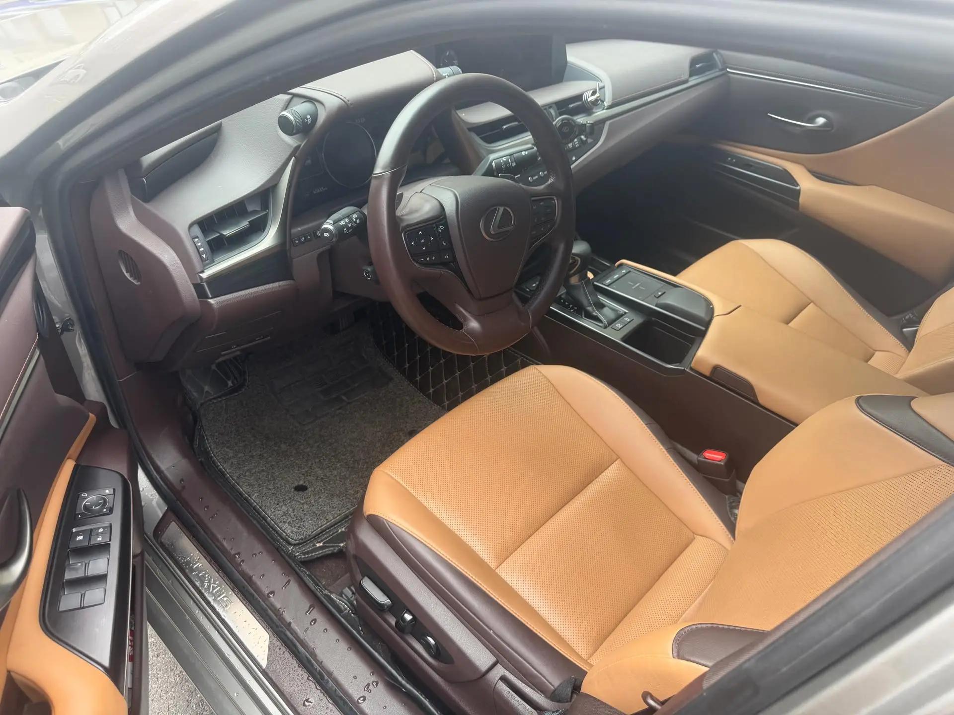 Lexus ES 2020 200 Excellence Edition 7