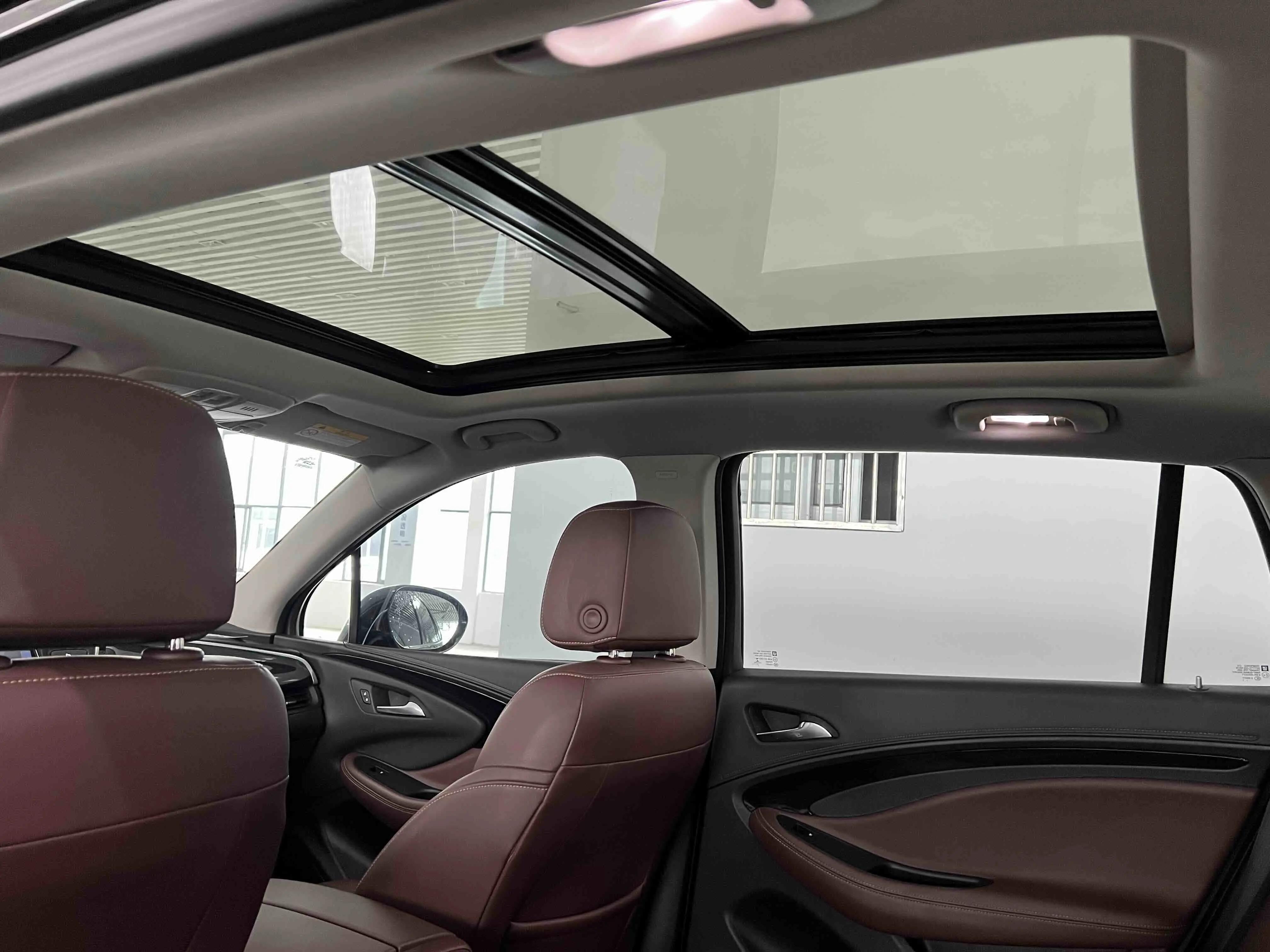 Oncorvee 2021 532T Two-Drive Luxury Model 14