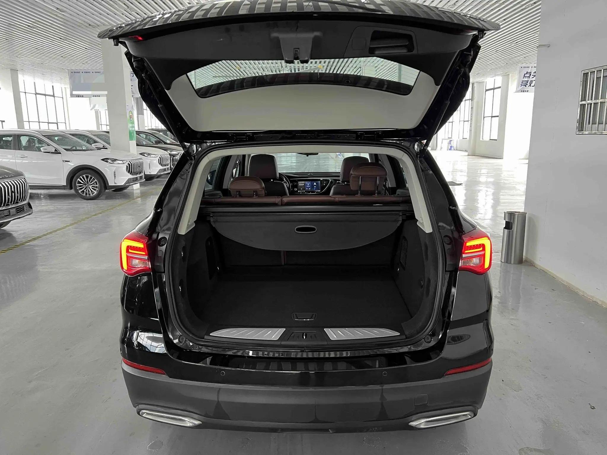 Oncorvee 2021 532T Two-Drive Luxury Model 16
