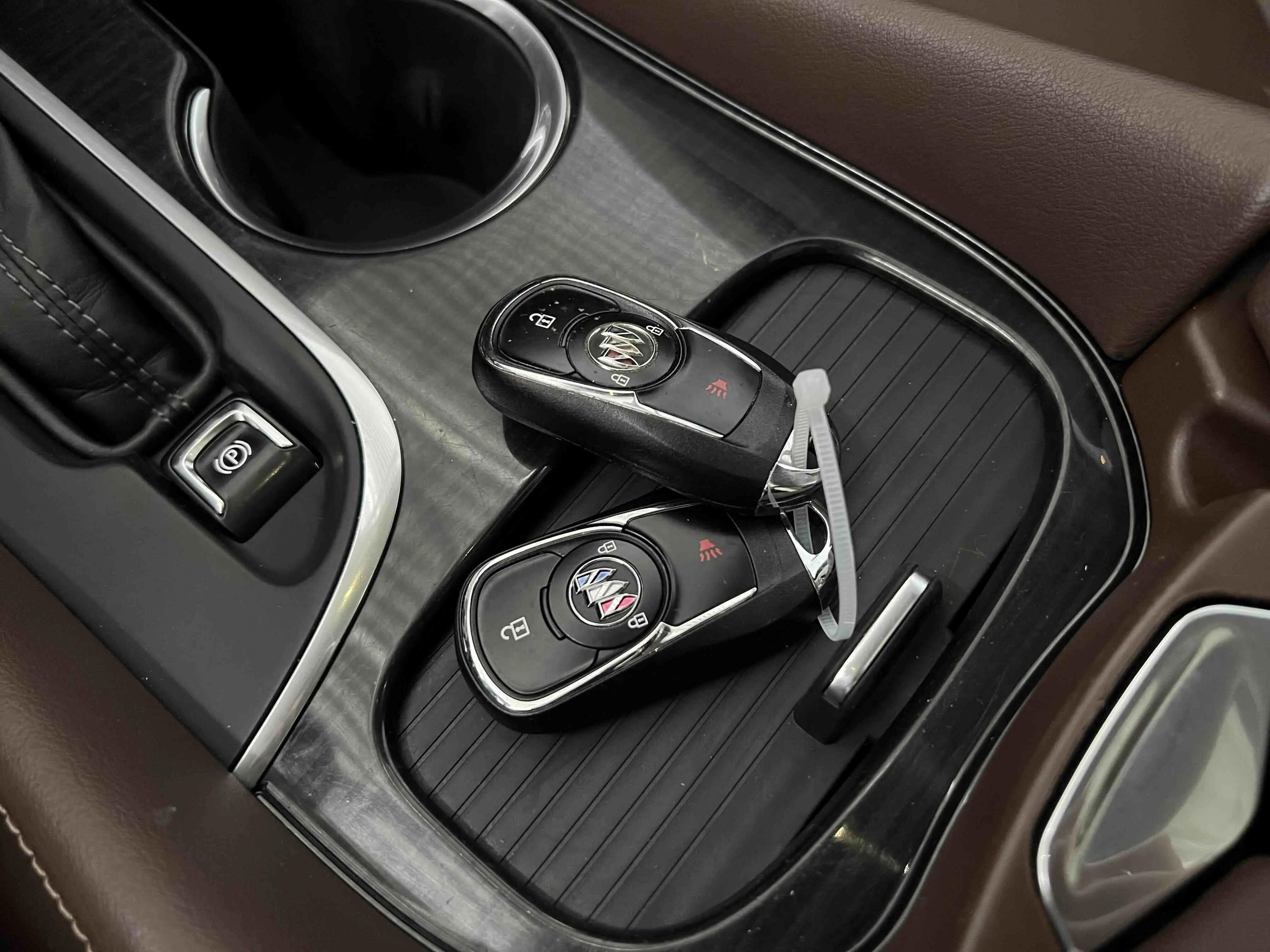 Oncorvee 2021 532T Two-Drive Luxury Model 17