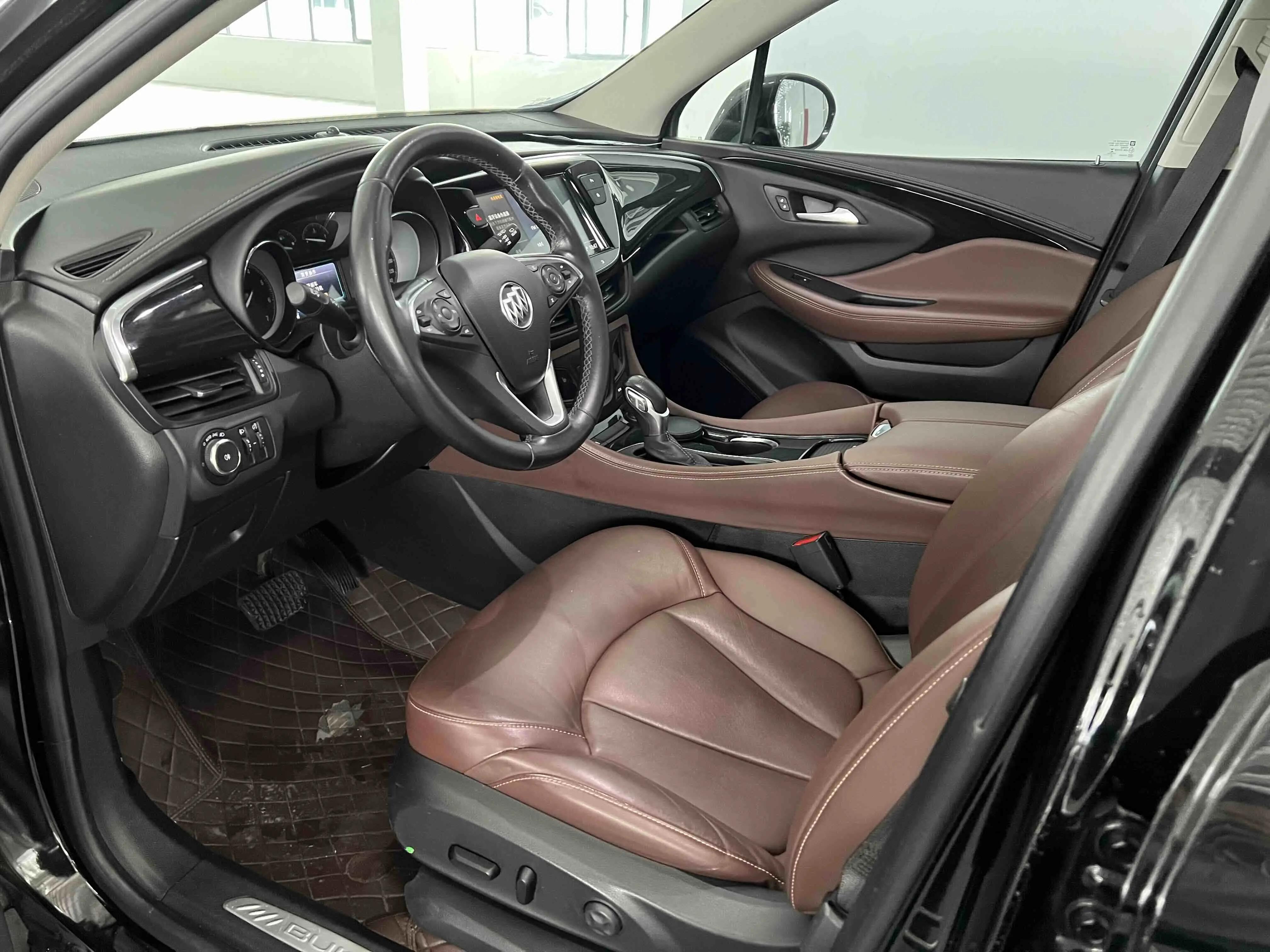Oncorvee 2021 532T Two-Drive Luxury Model 6