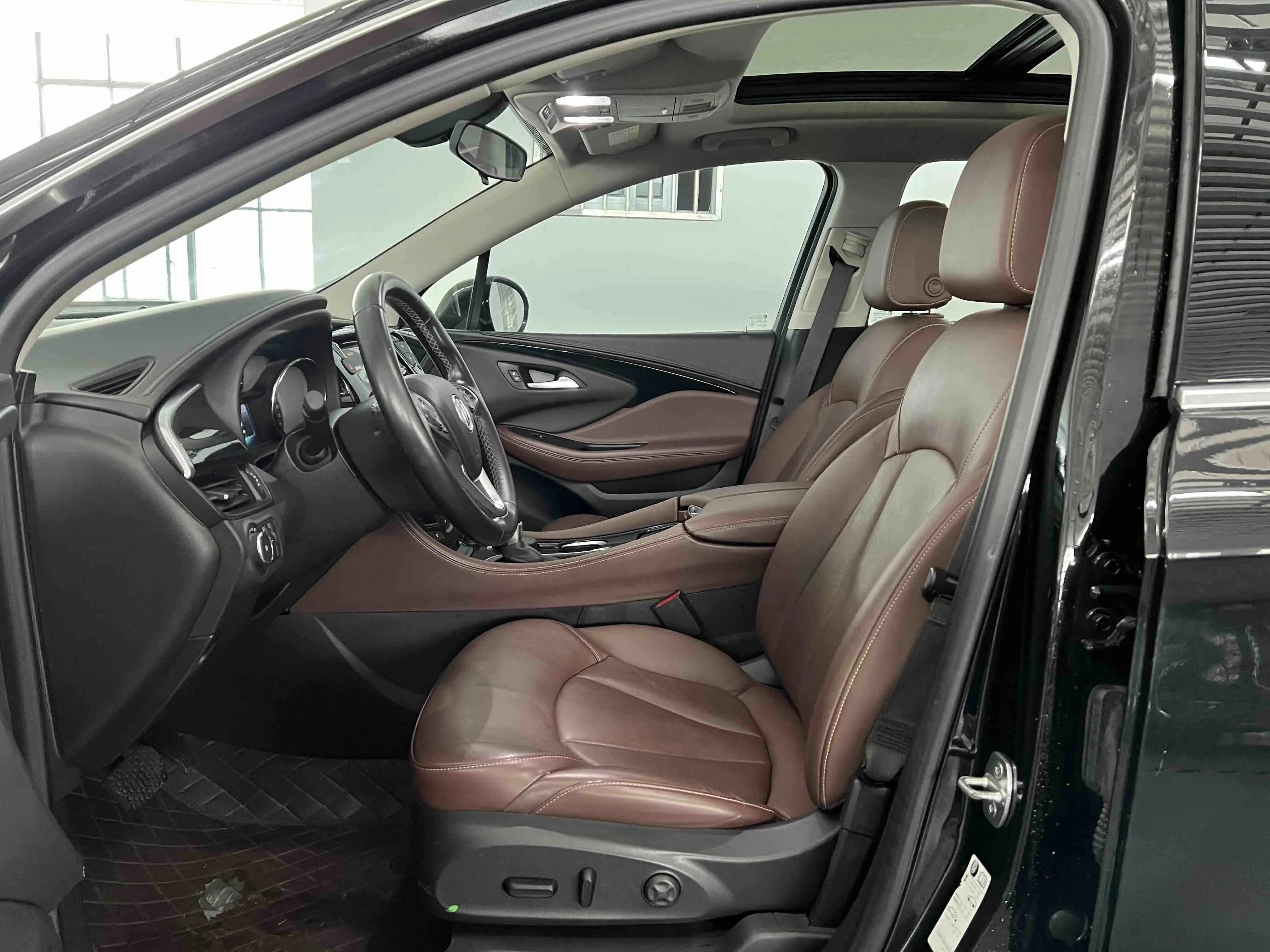 Oncorvee 2021 532T Two-Drive Luxury Model 7