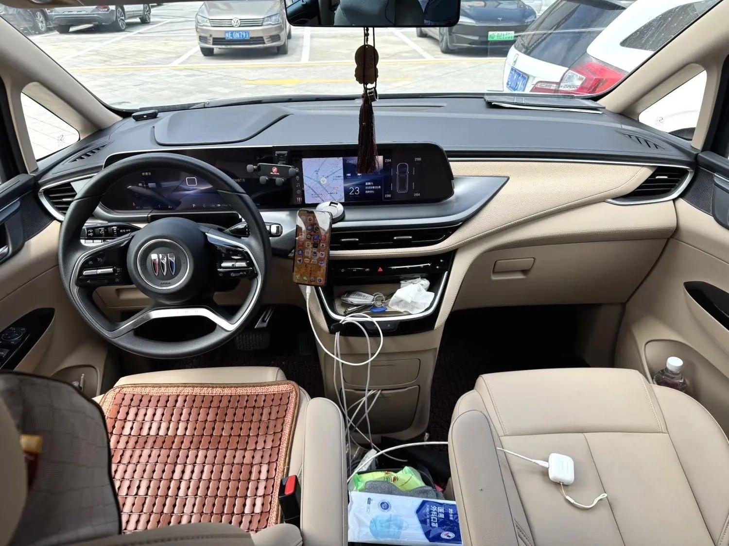 Buick 2025 GL8 Lu Shang 1.5T First Edition 7-seat Automatic Gear 9