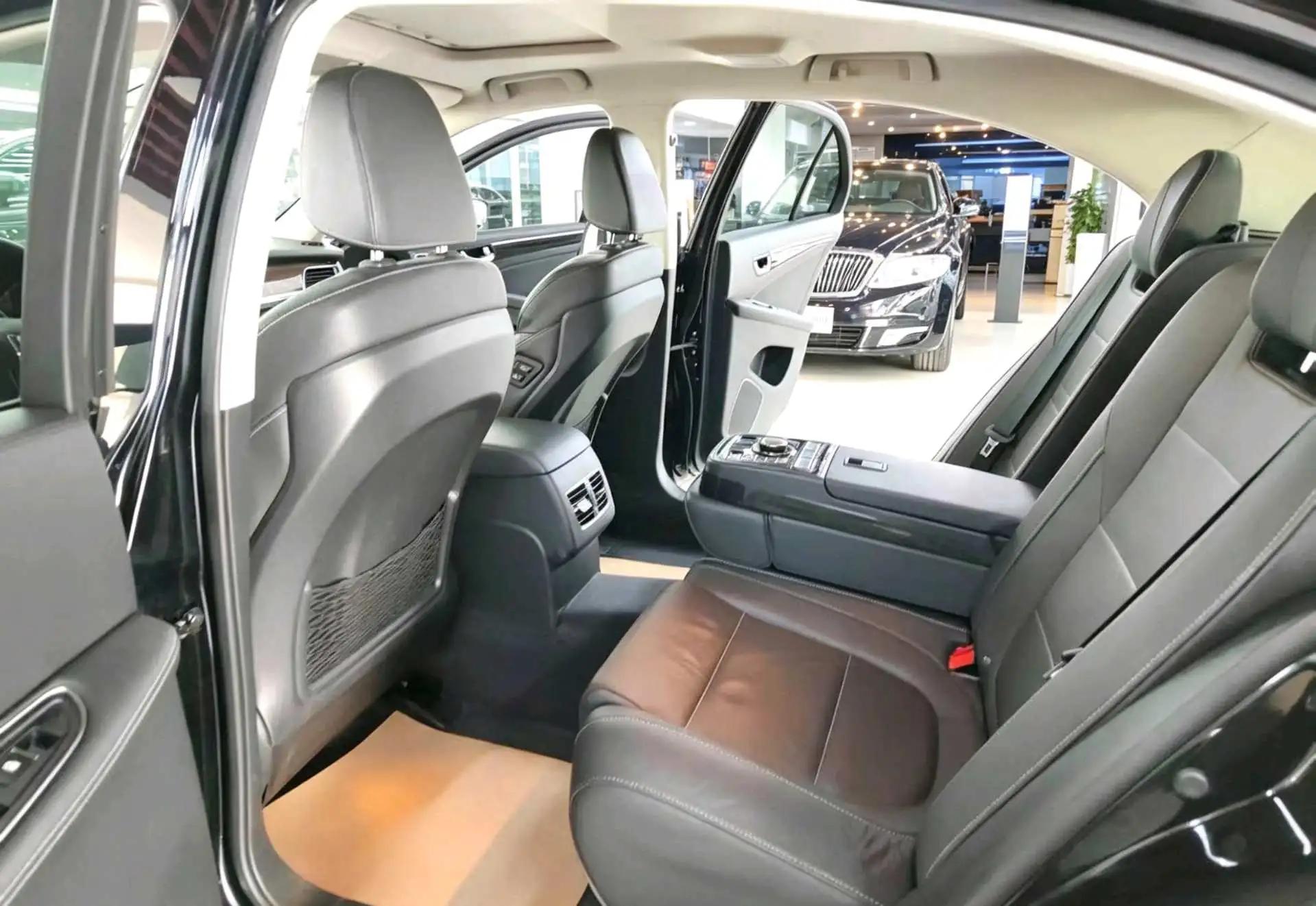 HongQi H7 2019 1.8T Comfort Edition 6