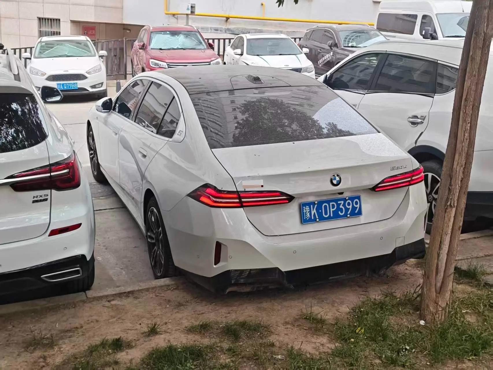 BMW 5 Series 2025 530Li 48V 2.0T Leading Luxury Suit Automatic Gear 3