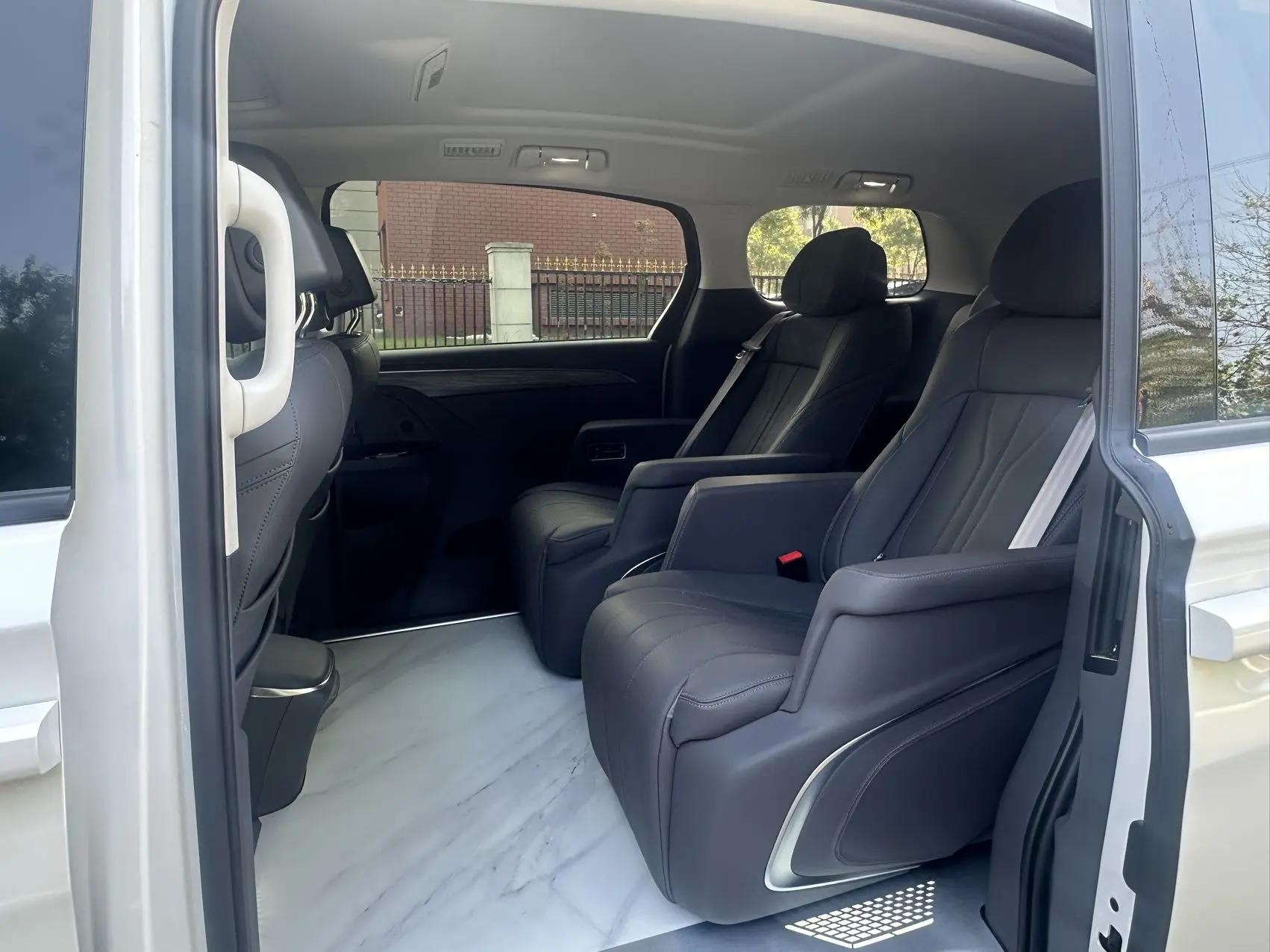 Buick 2025 GL8 Lu Shang 1.5T Smart Edition 7-seat Automatic Gear 9