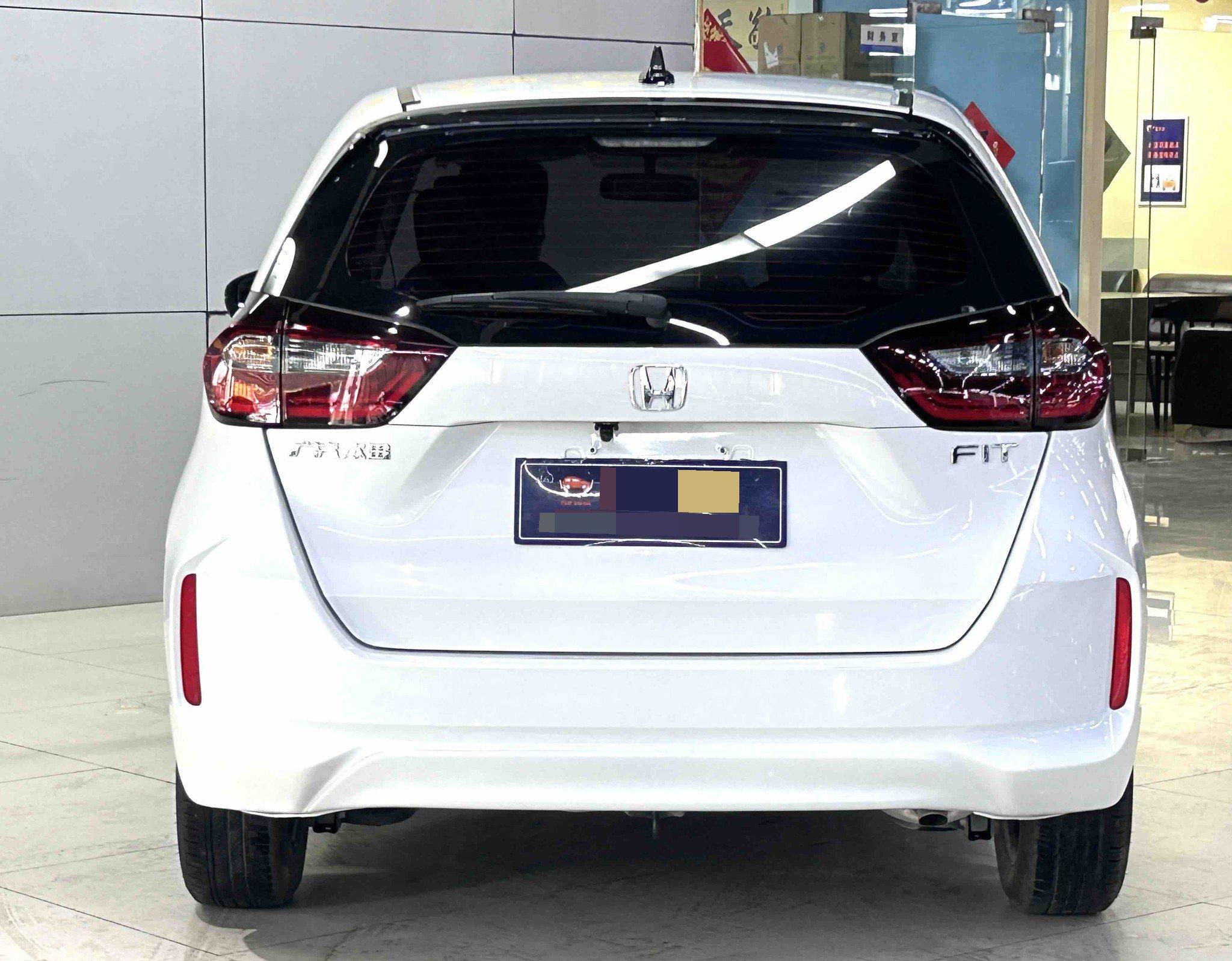 Honda 2023 Fit 1.5 CVT Trendy Edition Automatic 4