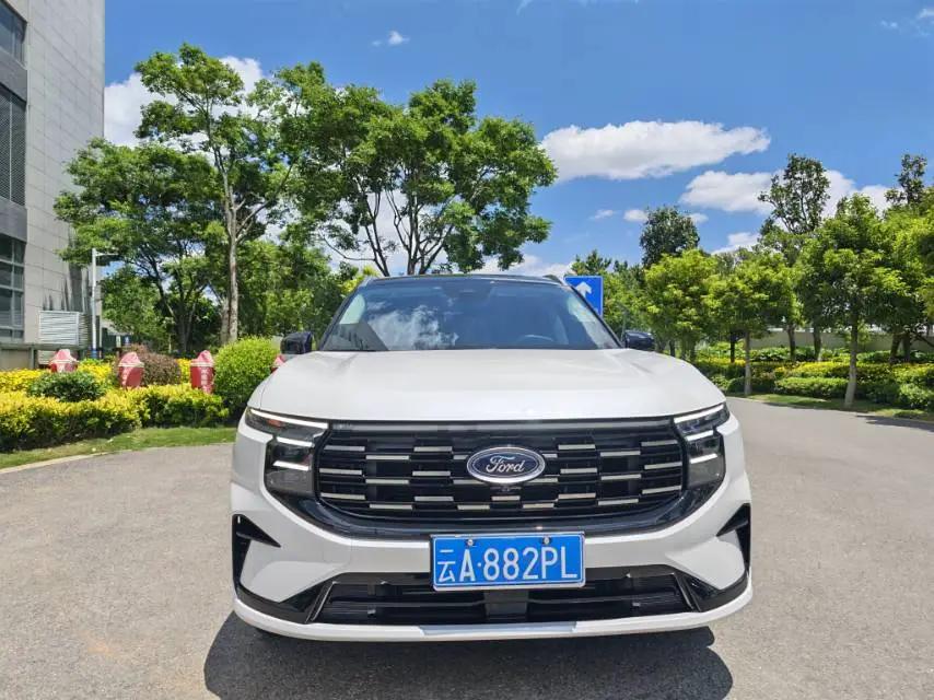 Ford 2025 Ruijie L 2.0T EcoBoost four-wheel drive 7-seat extreme automatic gear 2
