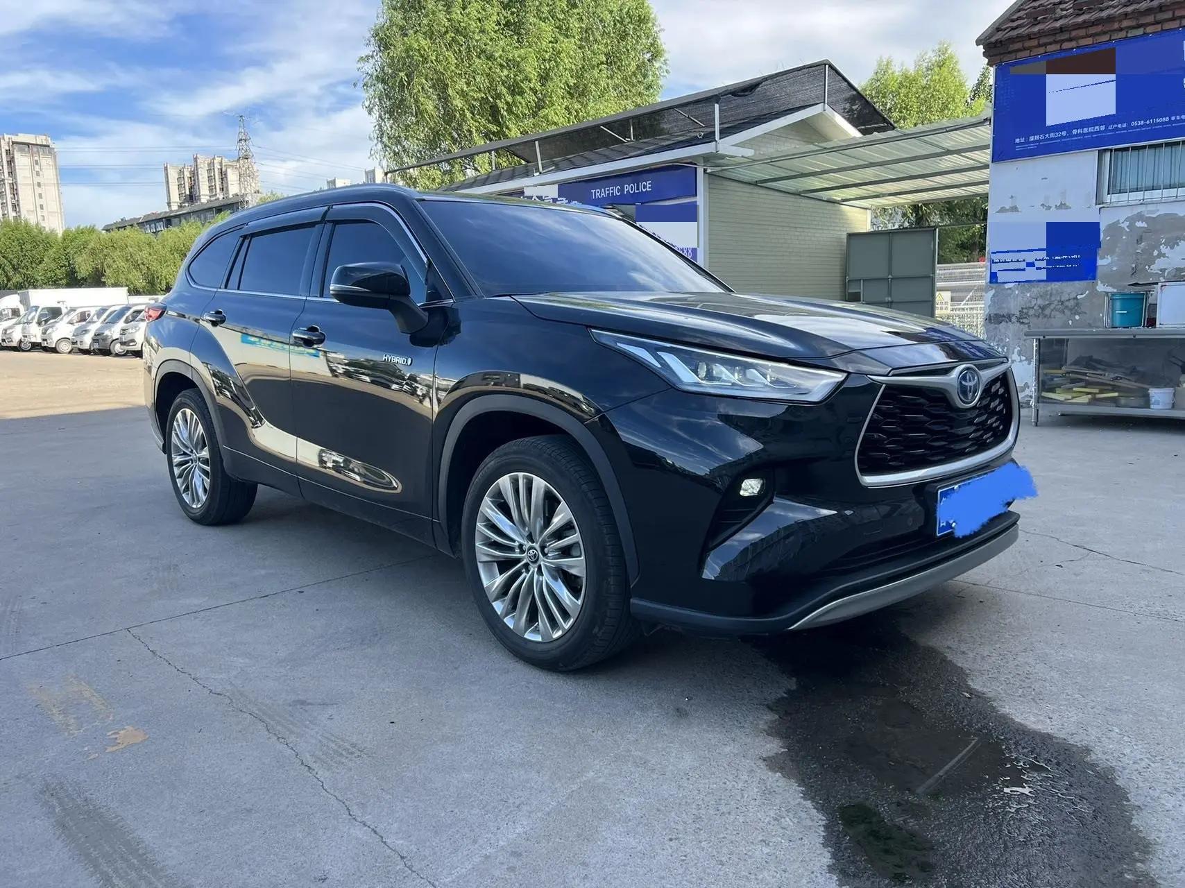 Toyota 2023 Highlander Dual Engine 2.5 CVT Intelligent Electric Hybrid Four-Wheel Drive Prestige 7-Seater Automatic 2