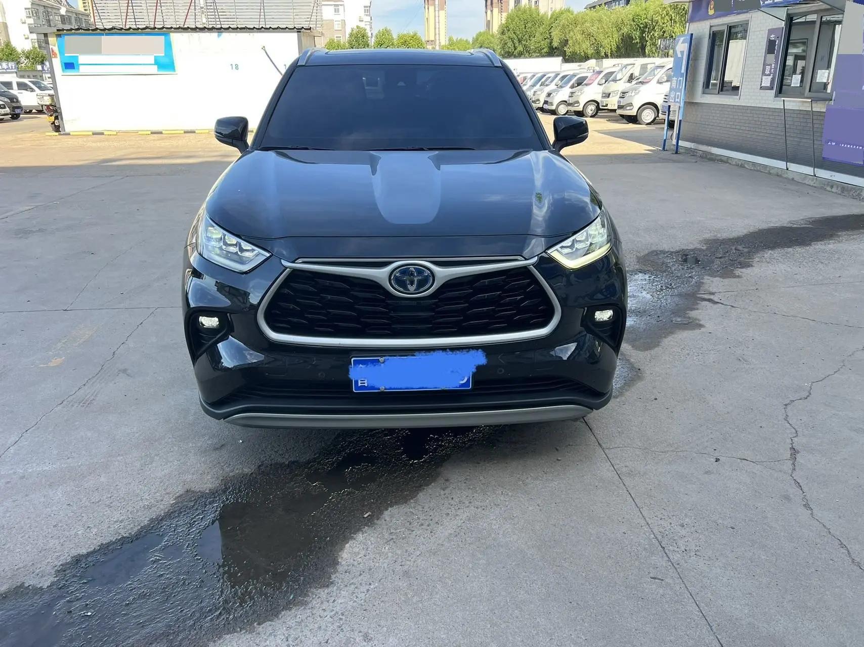 Toyota 2023 Highlander Dual Engine 2.5 CVT Intelligent Electric Hybrid Four-Wheel Drive Prestige 7-Seater Automatic 3