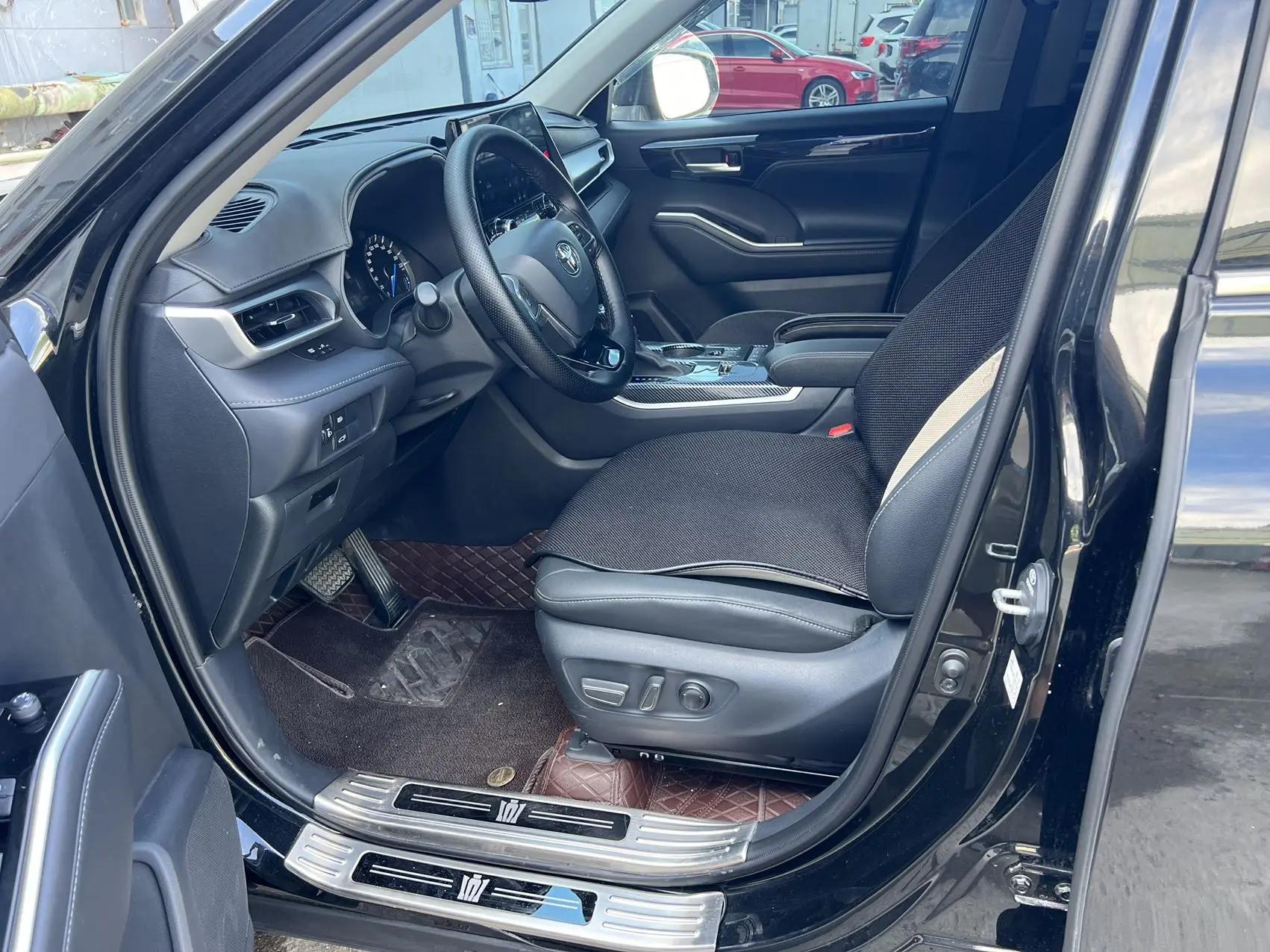 Toyota 2023 Highlander Dual Engine 2.5 CVT Intelligent Electric Hybrid Four-Wheel Drive Prestige 7-Seater Automatic 9