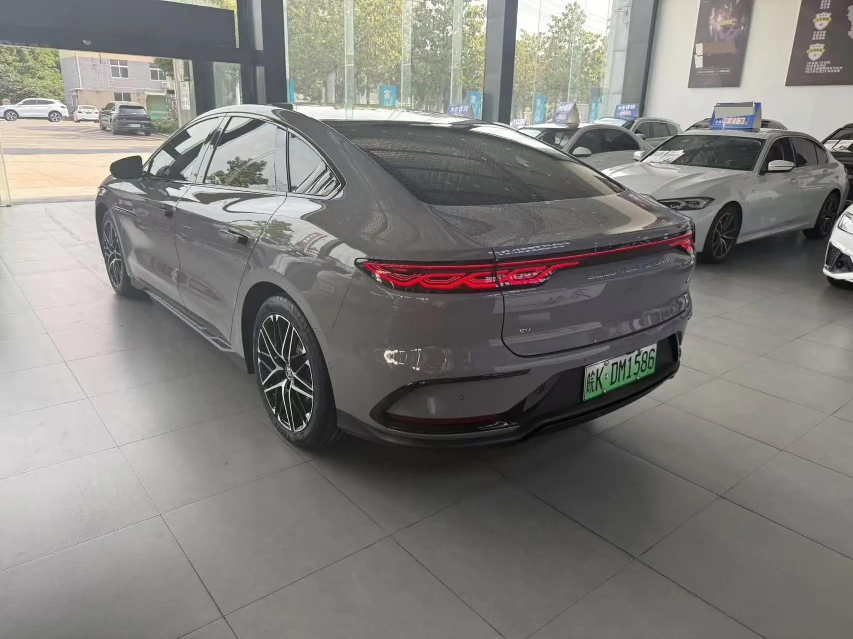 BYD 2025 Han EV 605KM noble automatic gear 3