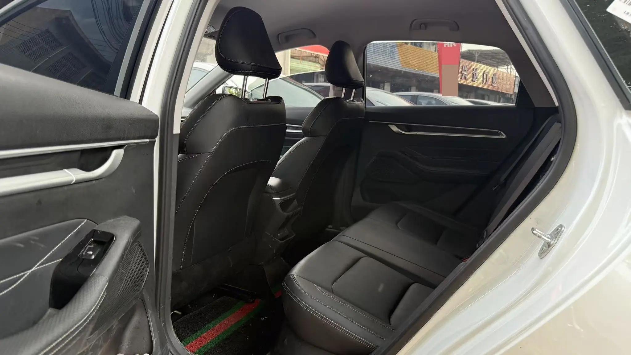 Geely 2026 Emgrand-Sanxiang 1.5 million Commemorative Exceed Manual Gear 7
