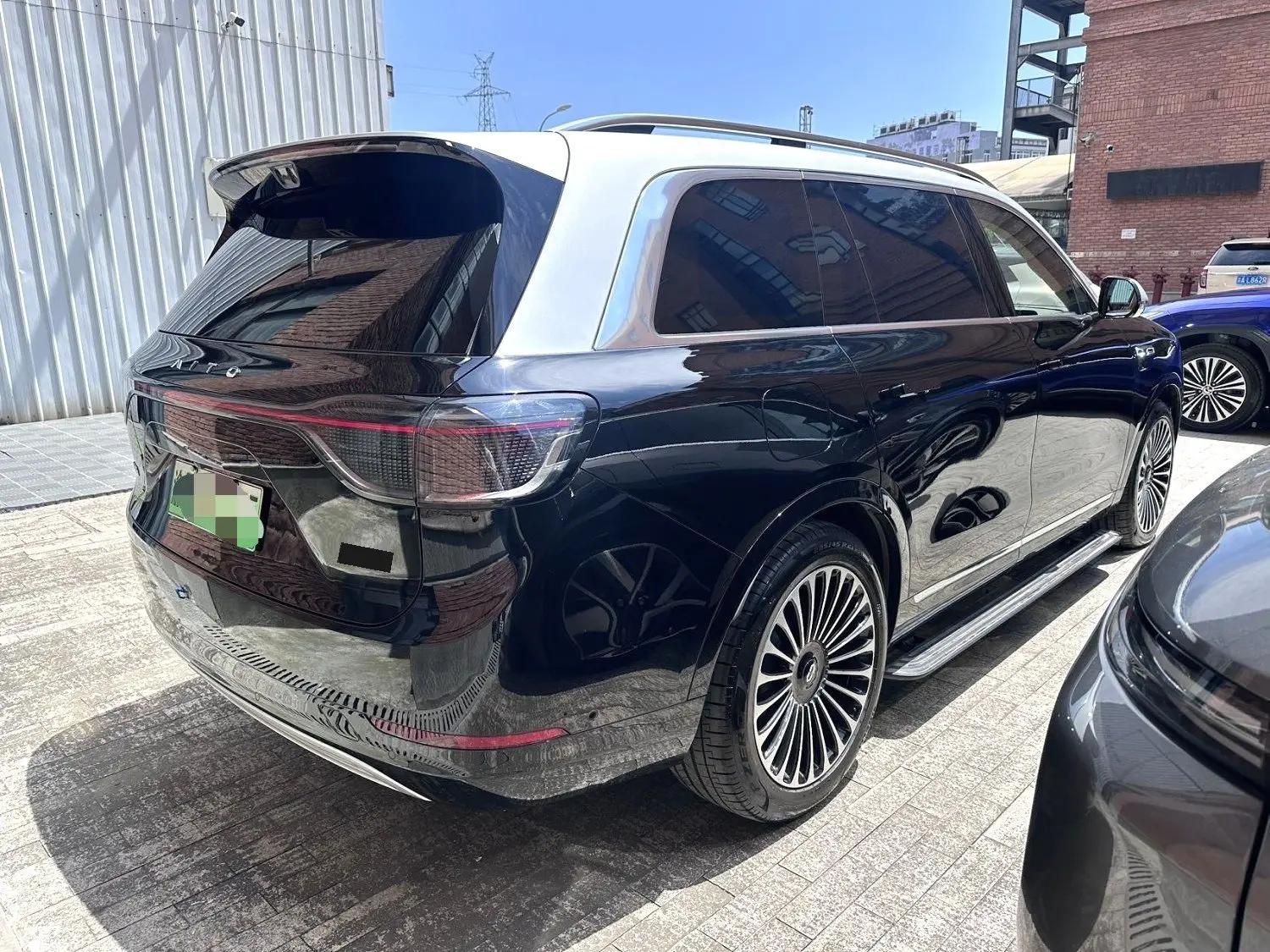 AITO 2025 Model AITO M9 Range-Extended Ultra Version 52kWh 6-Seater Automatic 2