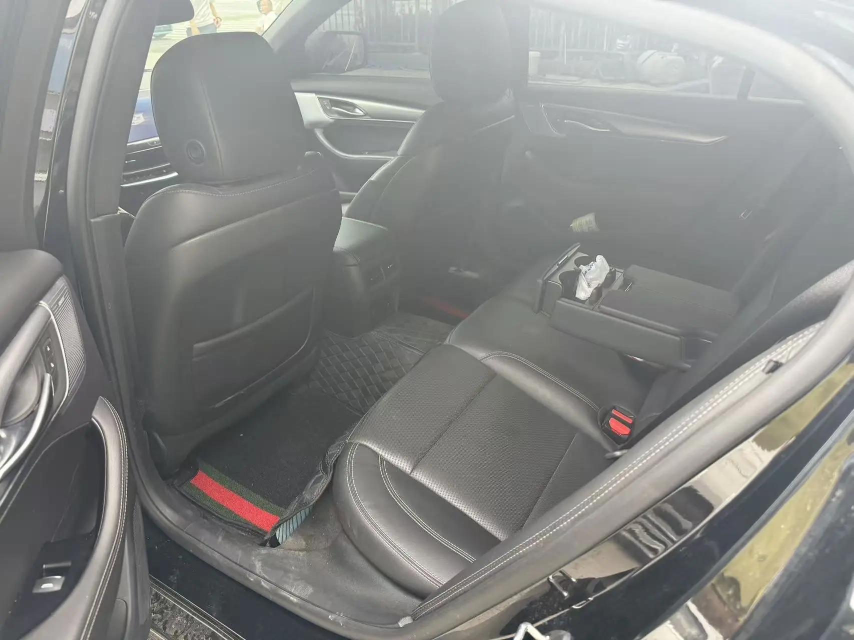 Cadillac CT5 2023 28T Honorable Model 3