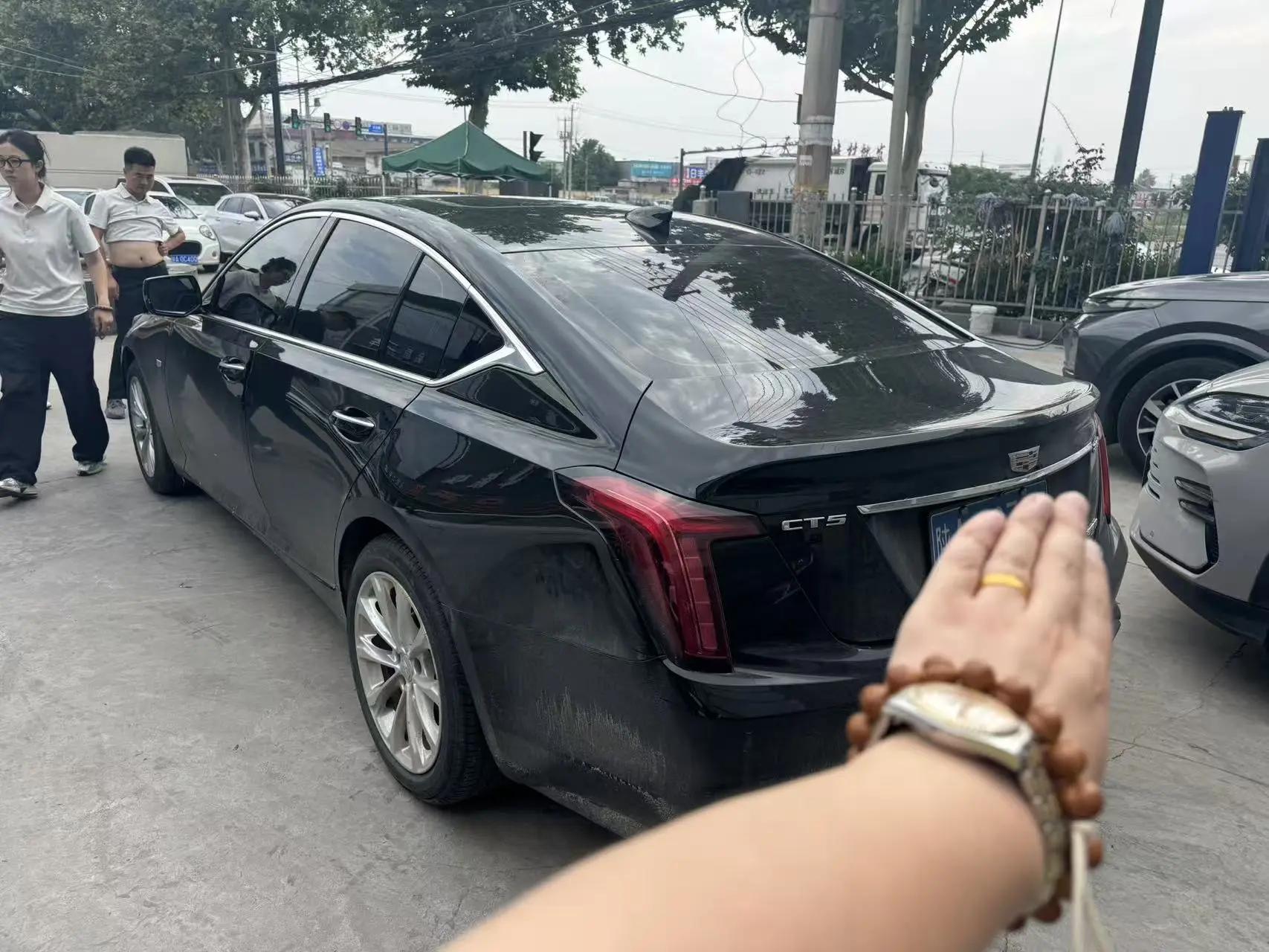 Cadillac CT5 2023 28T Honorable Model 4