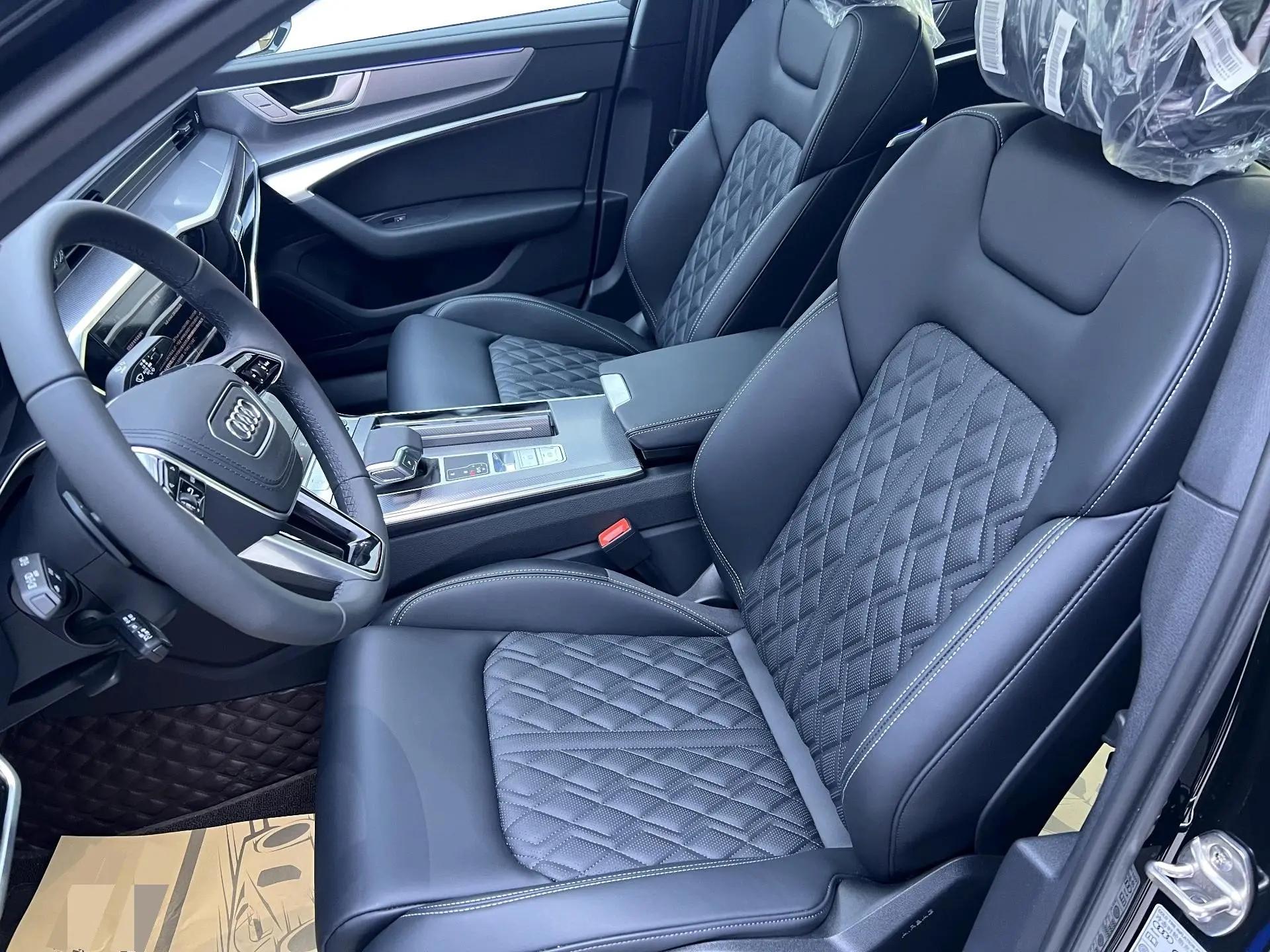 Audi 2026 A6L 2.0TFSI 45TFSI Prestige Dynamic Edition, Automatic 4