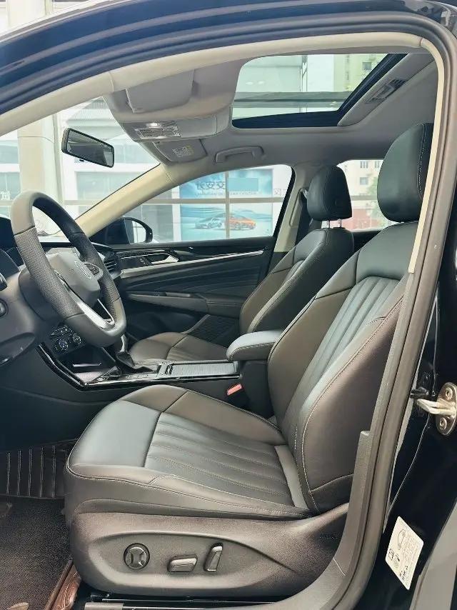 Passat 2022 280TSI Elite Edition 6