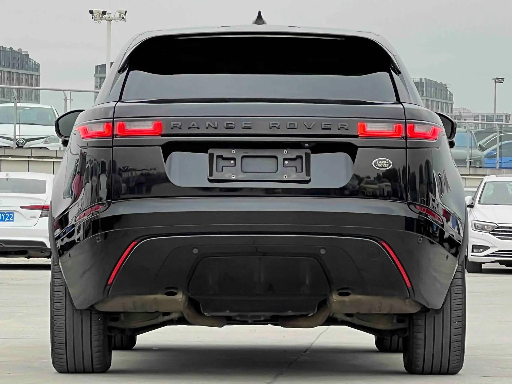 Range Rover Star Vein 2023 250PS Gel Black Collector's Edition 11