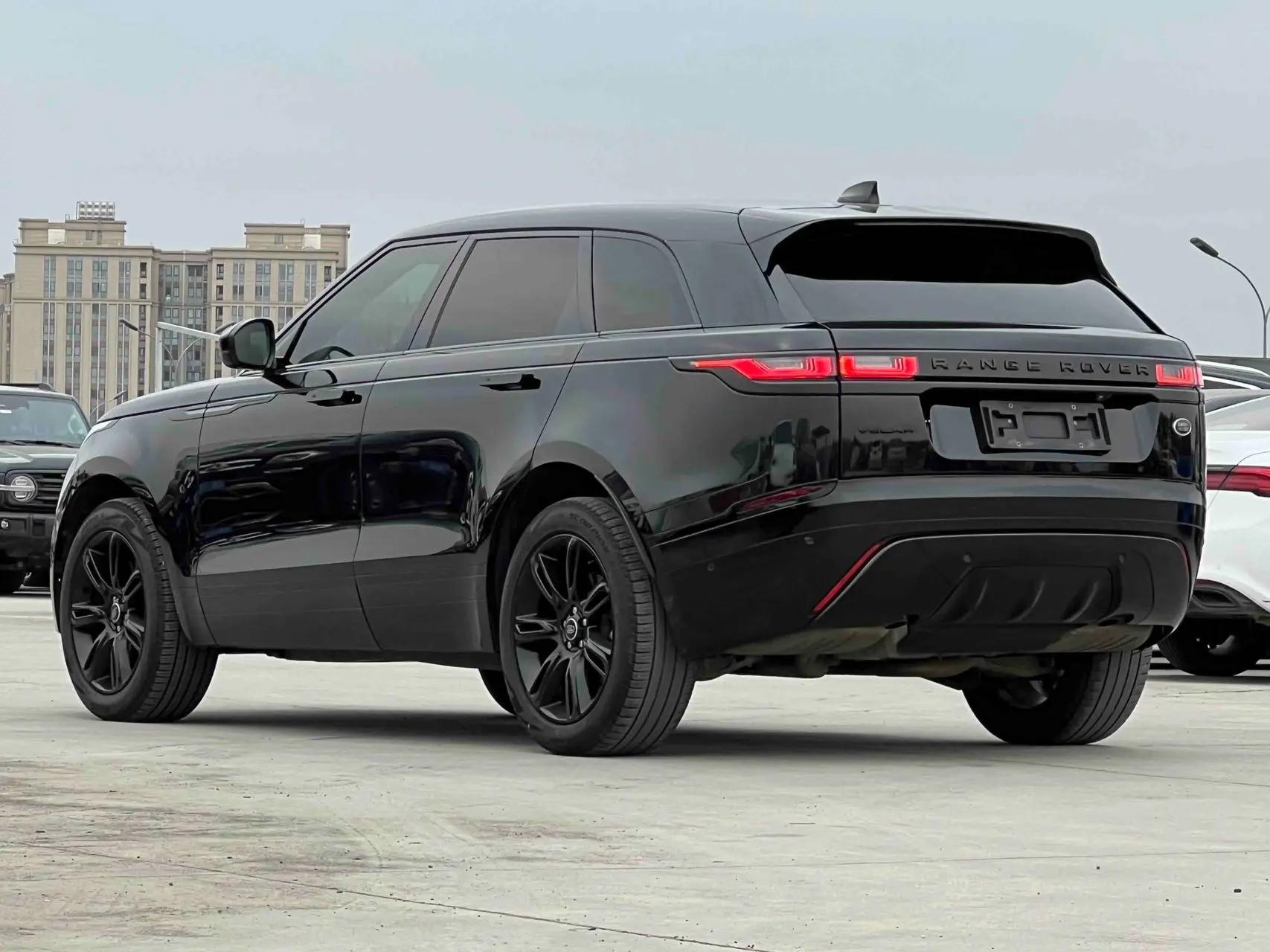 Range Rover Star Vein 2023 250PS Gel Black Collector's Edition 12