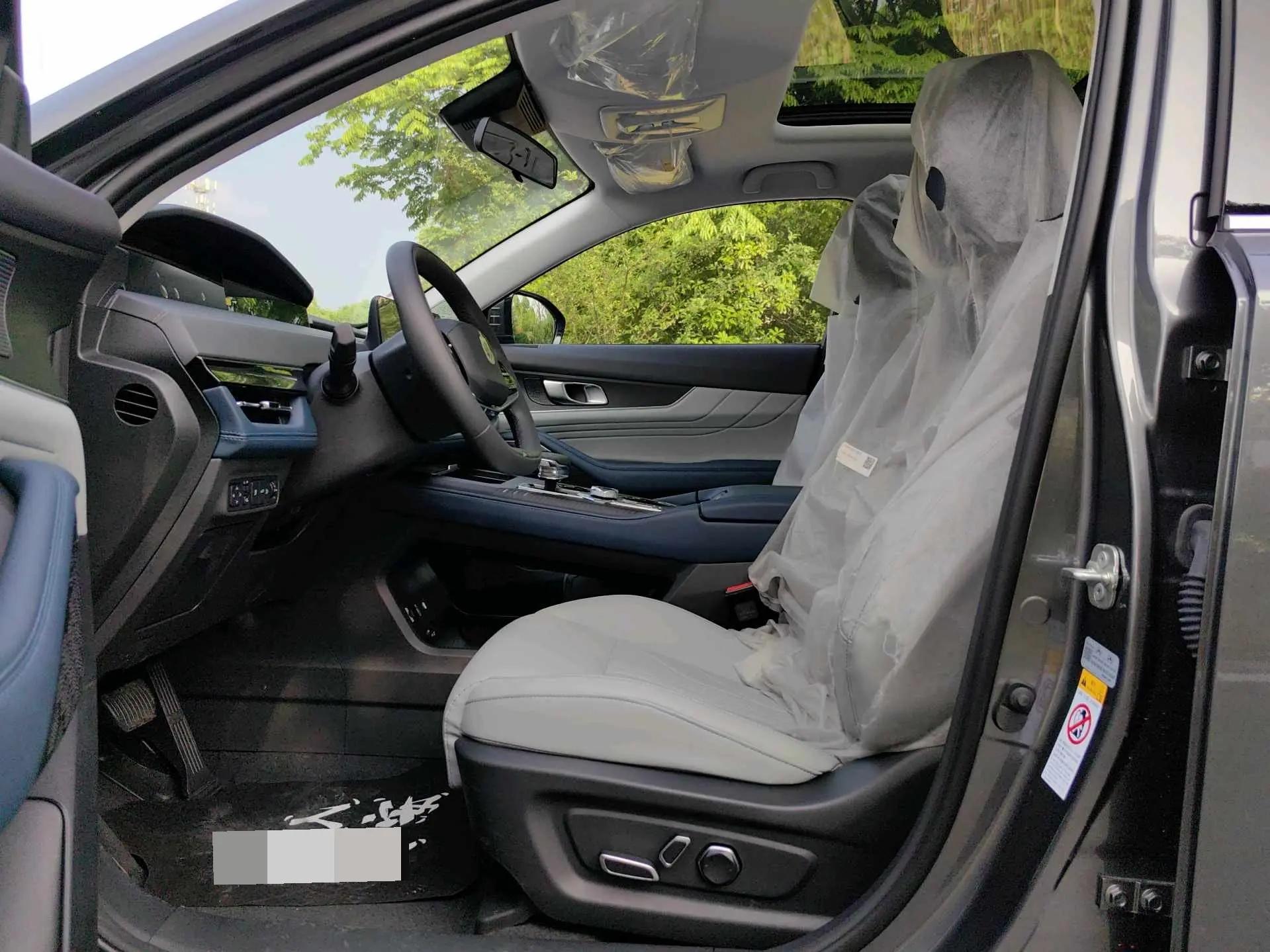 ChangAn 2023 UNI-K Smart Electric iDD 1.5T 135km Intelligent Fun Model Automatic 9