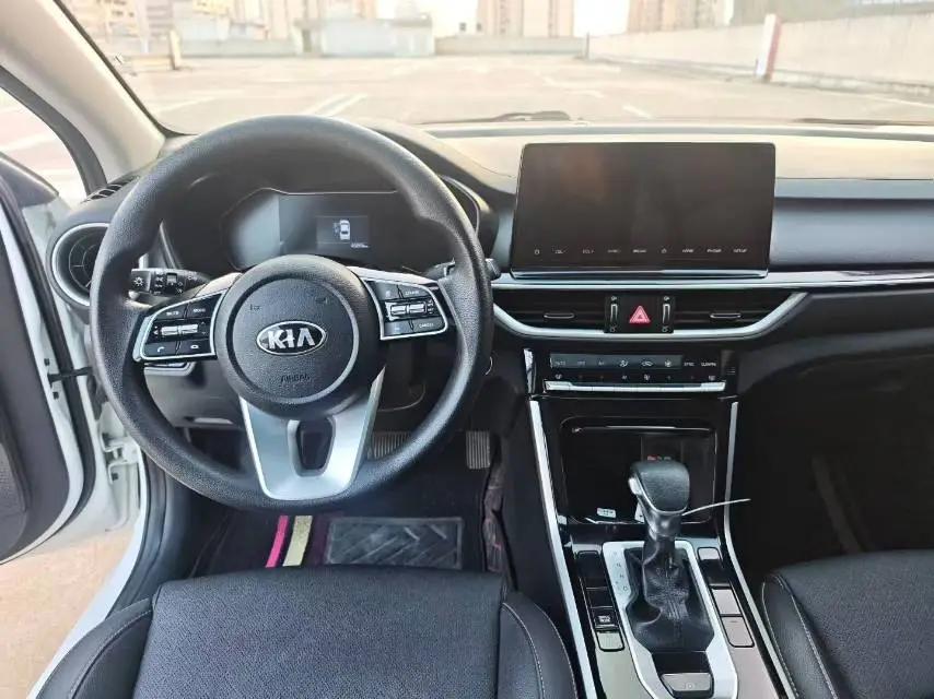 Kia K3 2020 1.5L CVT New Skylight Edition 5