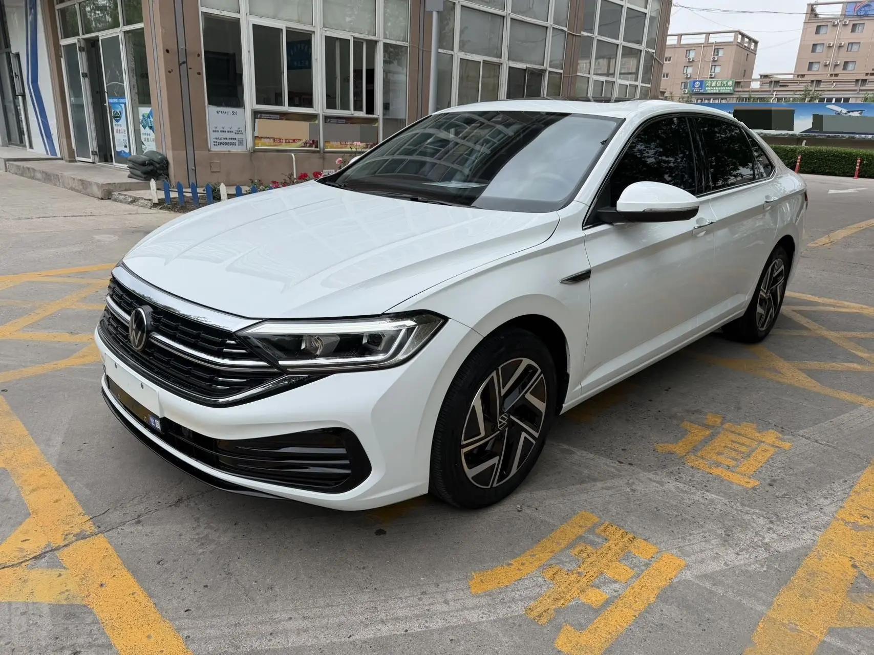 Открыть галерею: Volkswagen 2023 Sagitar 1.5TSI 300TSI Exceed Version Automatic