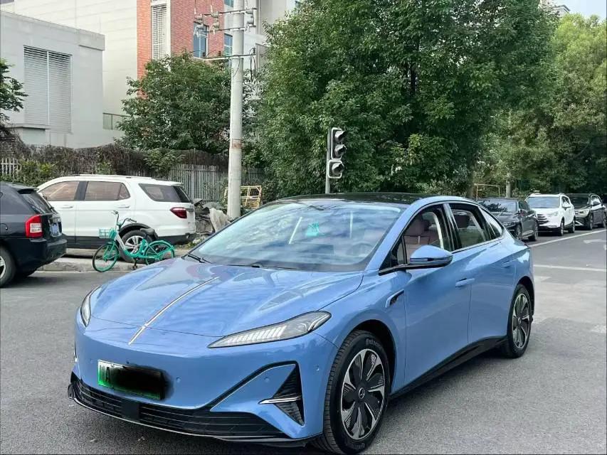 Open image lightbox: HongQi 2025 Tiangong 05 750 High-end Intelligent Driving Preferred Edition Automatic Gear