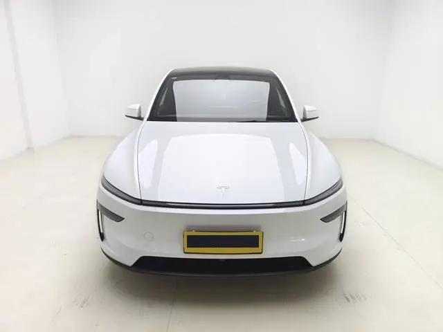 Tesla 2026 Model Y long endurance rear wheel drive version automatic transmission 8