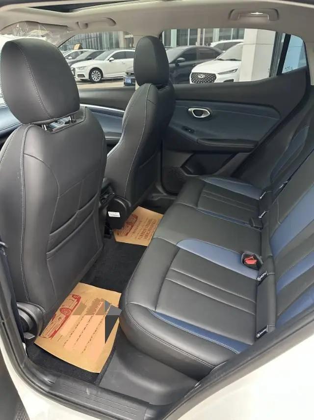 GAC Trumpchi 2023 GS3 Shadow Speed 1.5T 270T Joy Edition Automatic 4