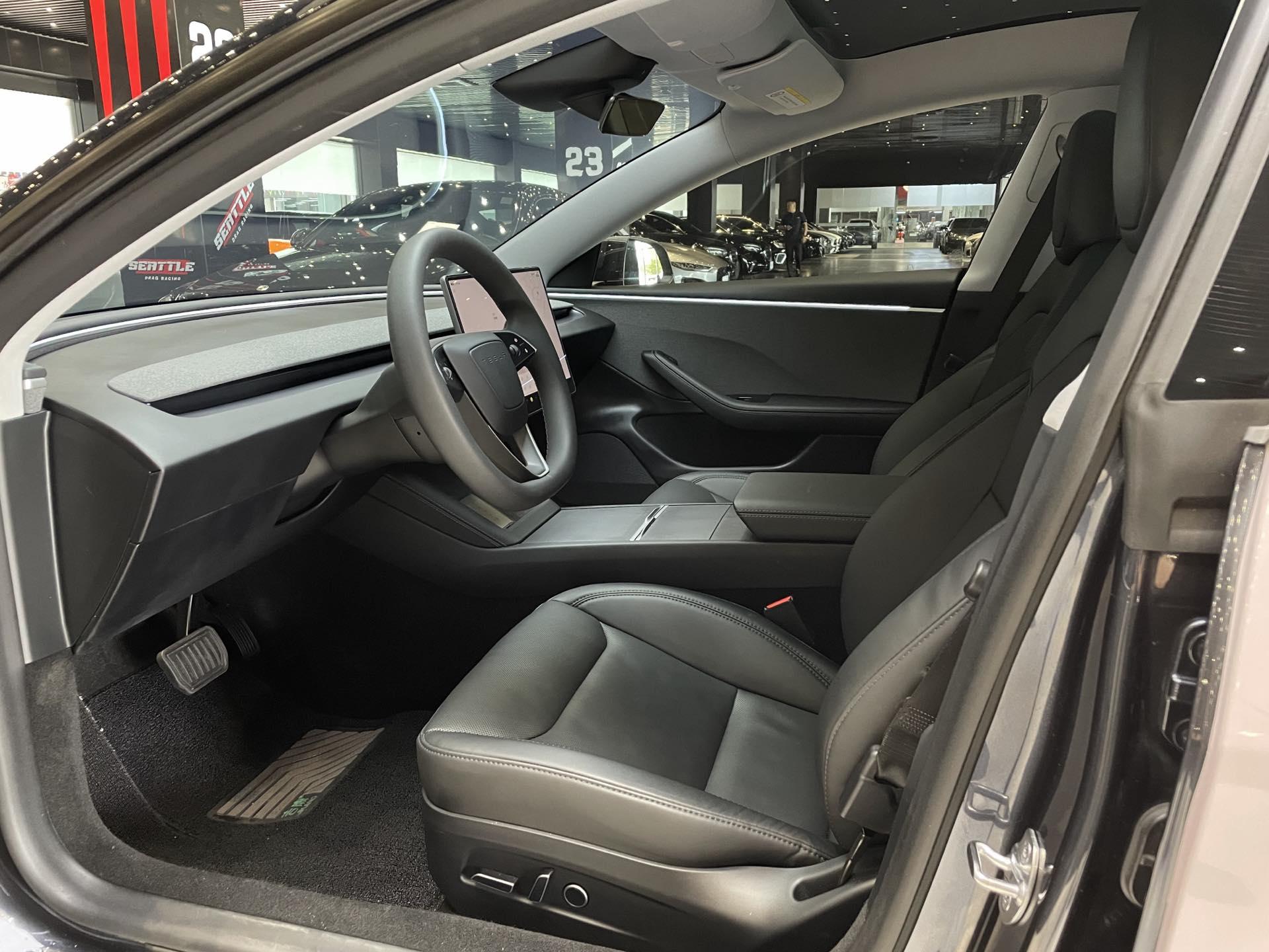 Model 3 2023 Rear-Wheel Drive Edition 5