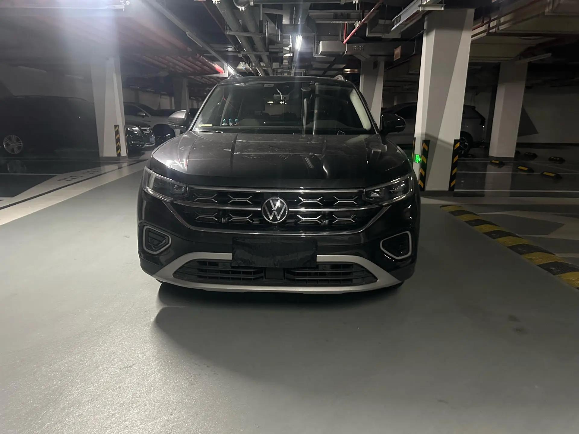 Volkswagen 2024 Tharu 1.5TSI 300TSI Front-Wheel Drive Luxury Plus Advanced Edition Automatic 2