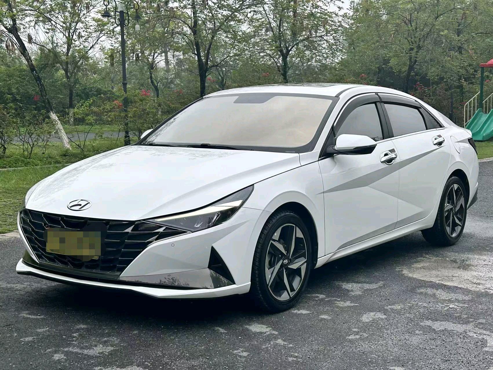 Elantra 2021 1.5L CVT LUX Prestige Edition