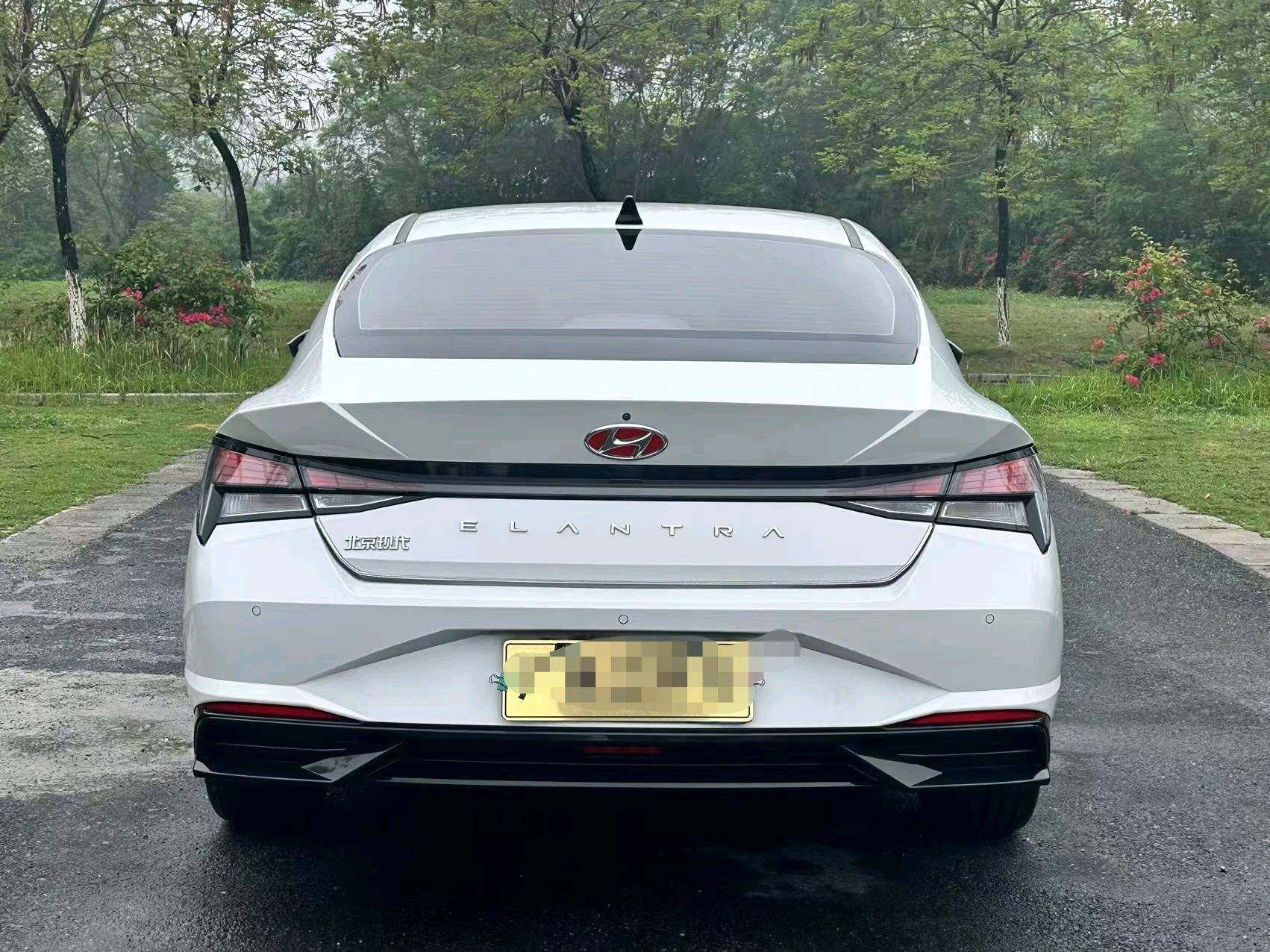 Elantra 2021 1.5L CVT LUX Prestige Edition 5