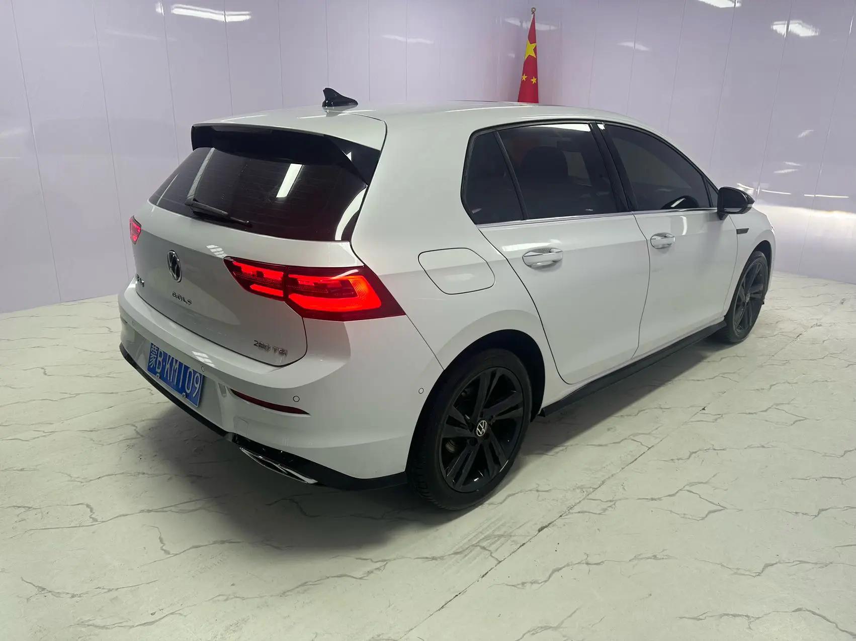 Volkswagen 2023 Golf 8 R-Line 1.4TSI 280TSI Lite (facelift) automatic 4