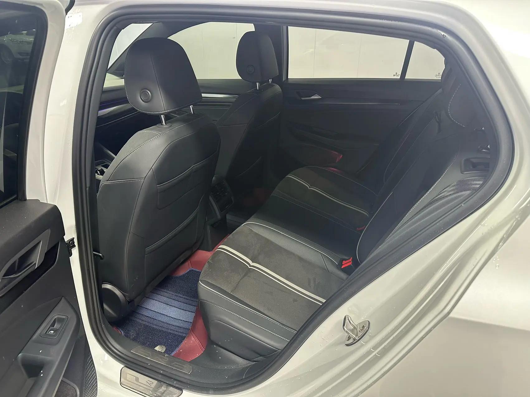 Volkswagen 2023 Golf 8 R-Line 1.4TSI 280TSI Lite (facelift) automatic 6