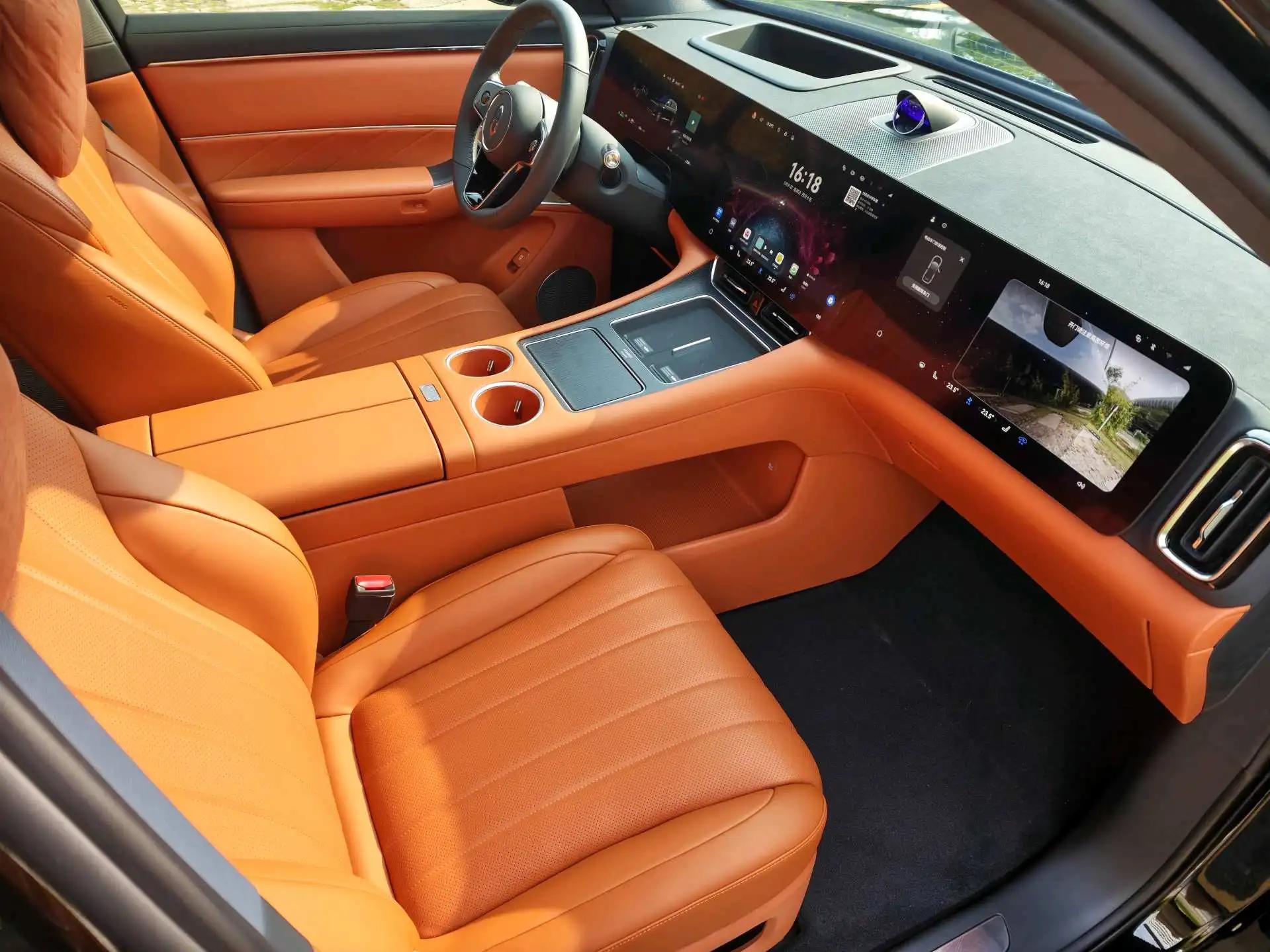 AITO M8 2025 extended range Ultra version 53.4kWh 6-seat version 12