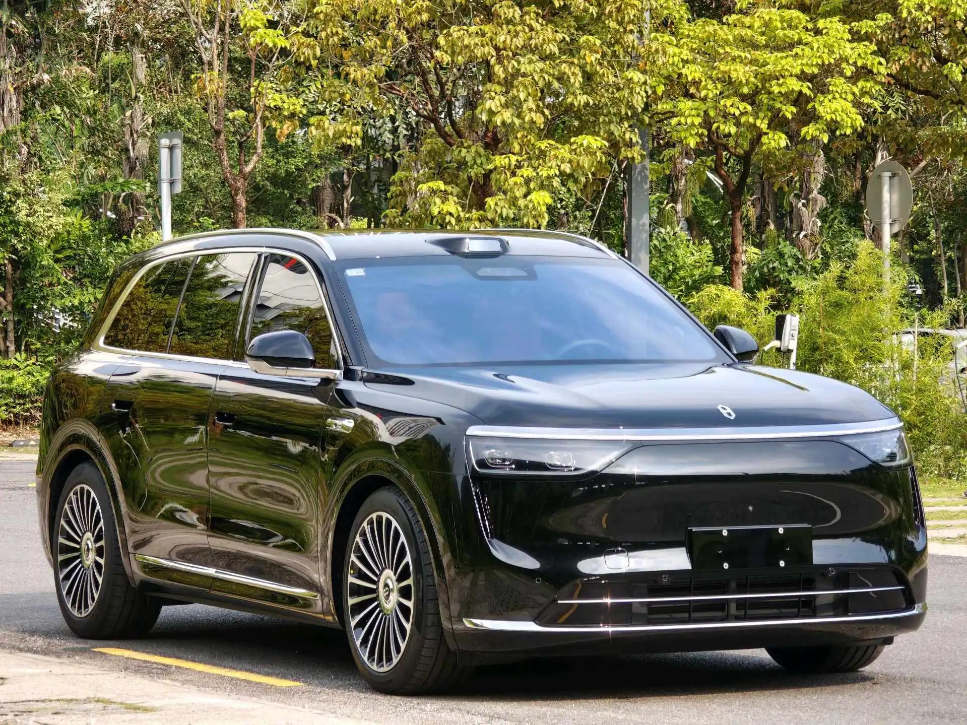 AITO M8 2025 extended range Ultra version 53.4kWh 6-seat version 3