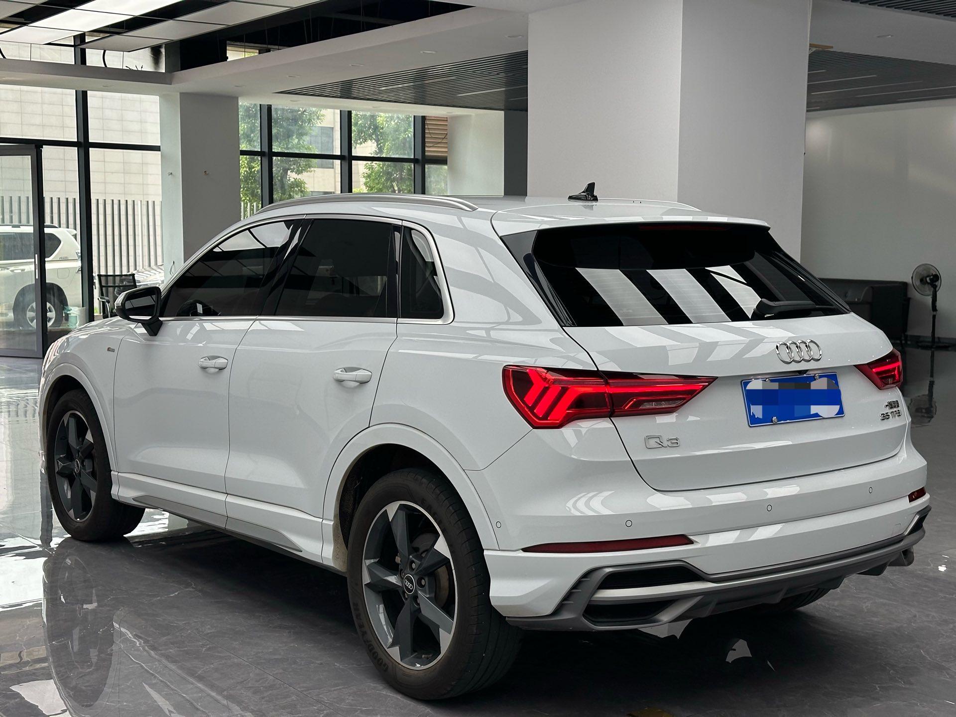 Audi Q3 2022 35 TFSI Fashion Dynamic 4