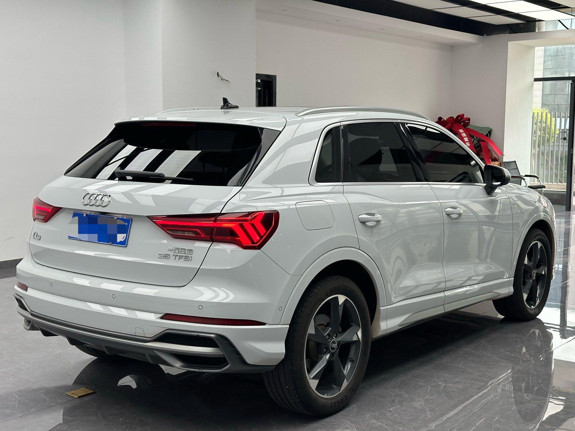 Audi Q3 2022 35 TFSI Fashion Dynamic 5