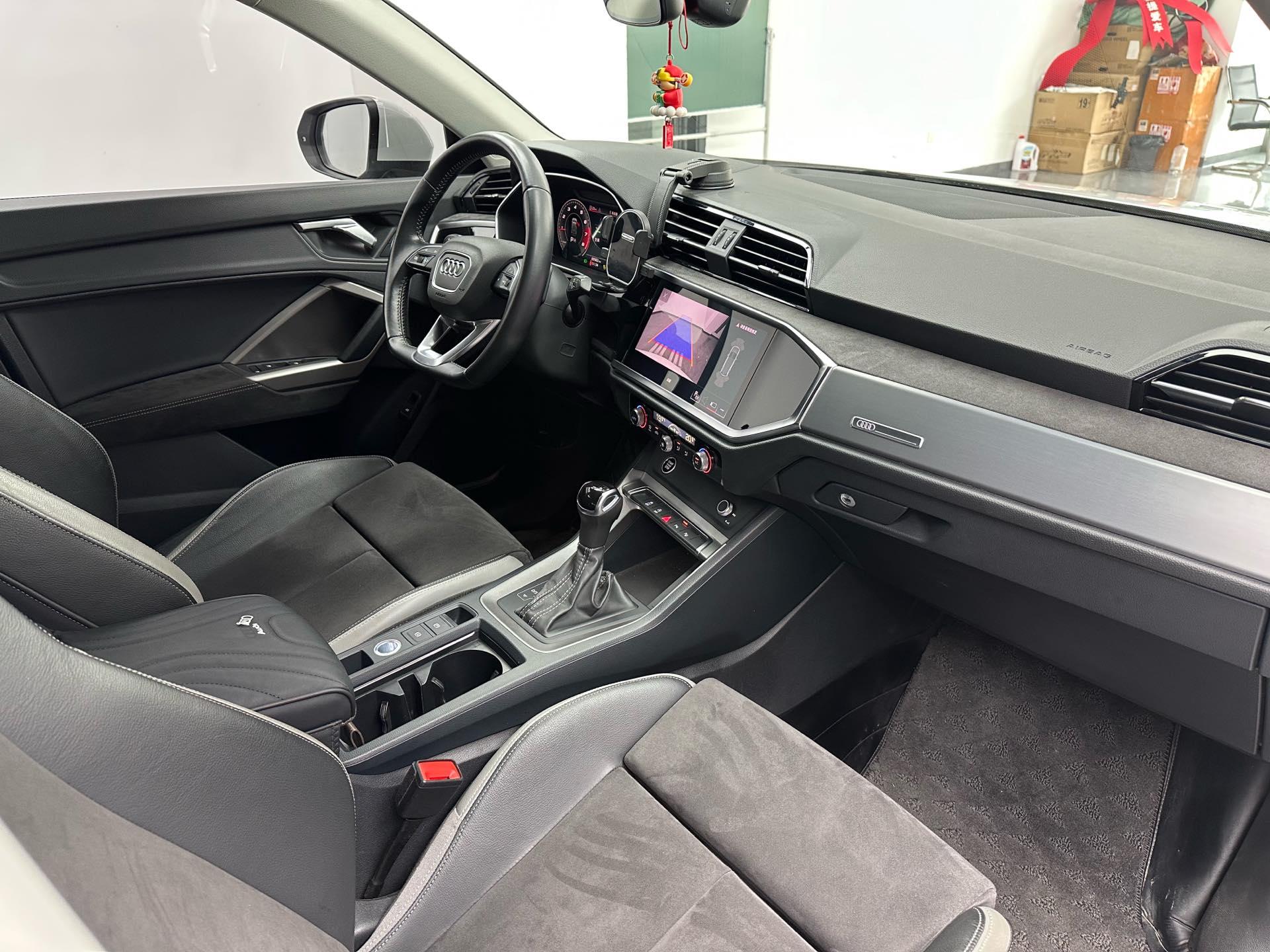 Audi Q3 2022 35 TFSI Fashion Dynamic 9