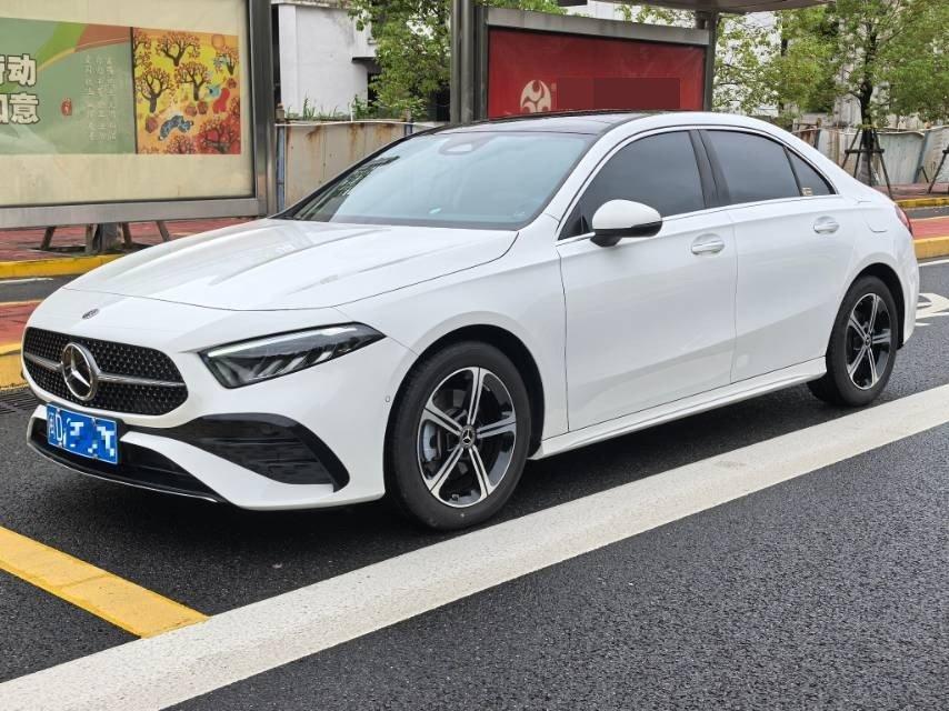 Mercedes Benz A- Class 2025 Model A 200 L 1.3T Fashion Version (Restyled) Automatic