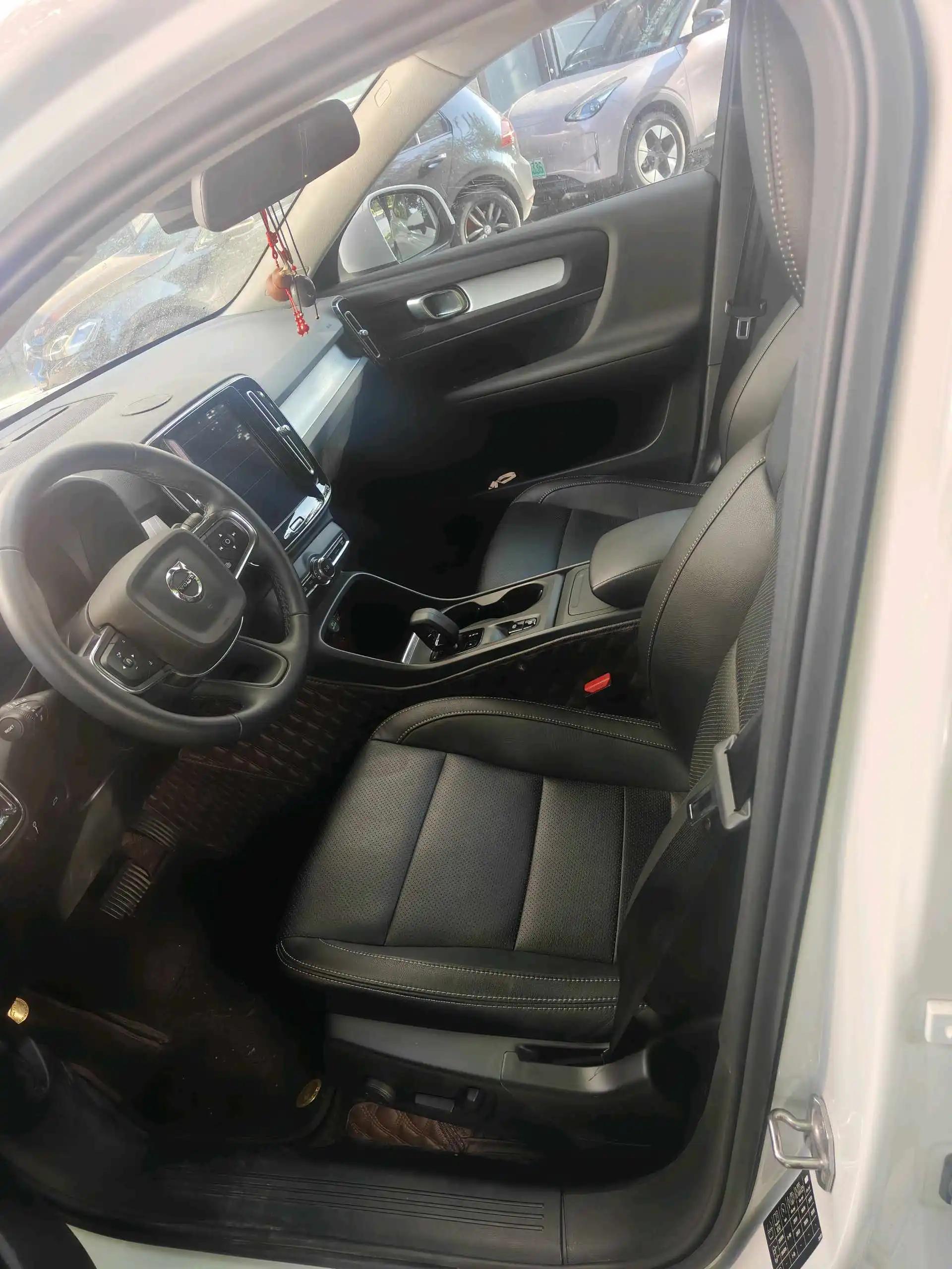 Volvo XC40 2022 T4 4-wheel drive smart fashion version 3