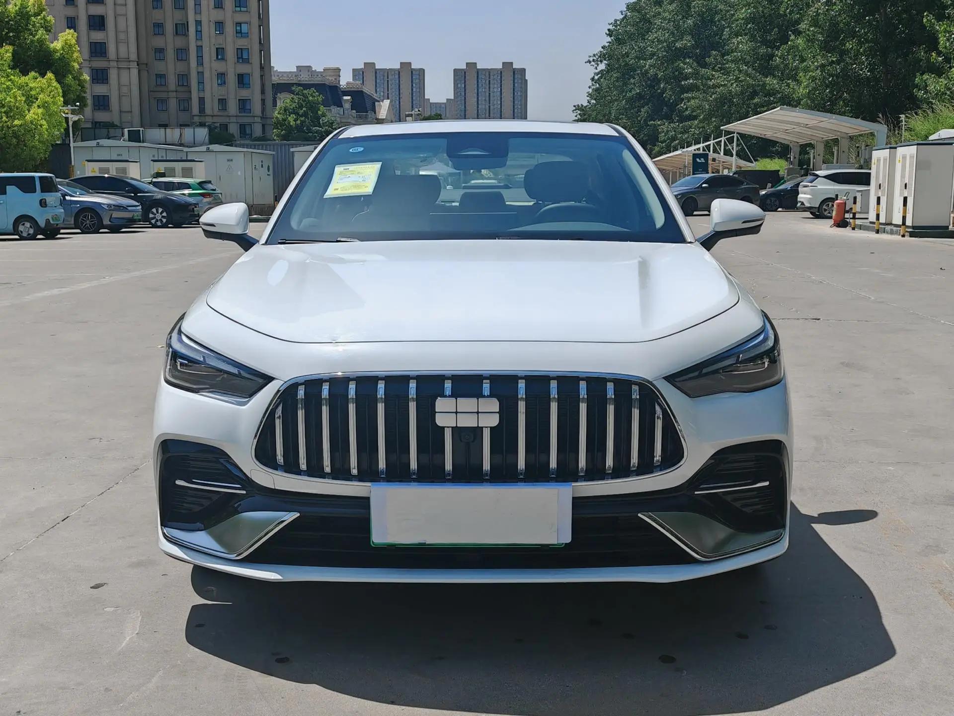 Geely Galaxy 2025 xingyao 6 EM-i 1.5 60km exploration version automatic gear 3