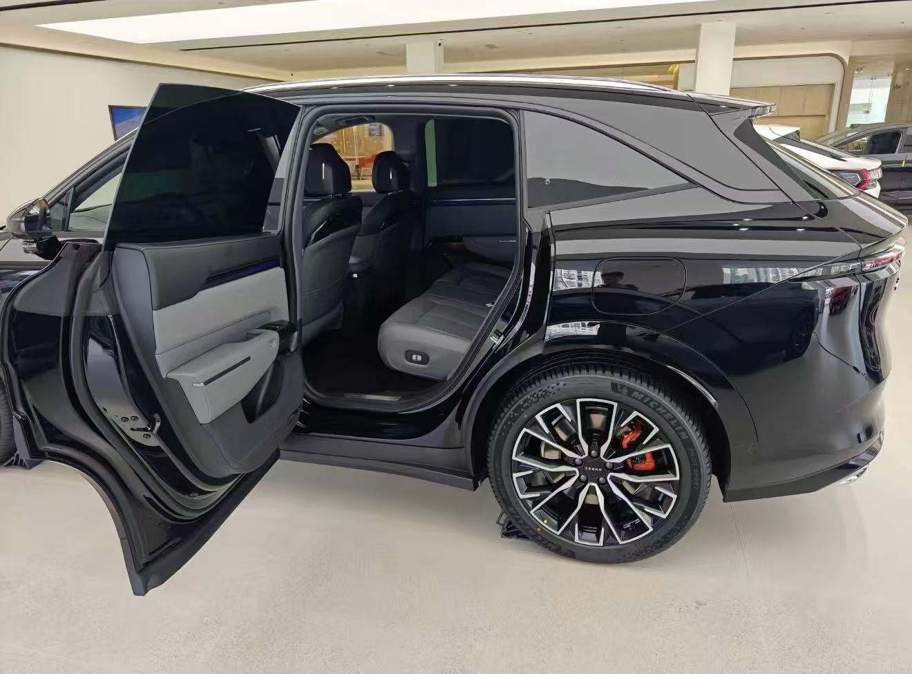 Zeekr 2025 Zeekr 7X 100kWh Long-Range Rear-Wheel-Drive Intelligent Driving Version Automatic 4