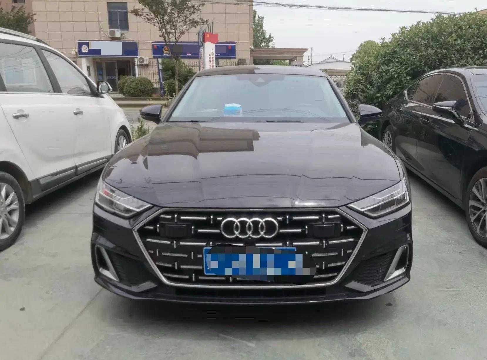 Audi 2024 A7L 2.0TFSI 45TFSI Luxury Automatic 2