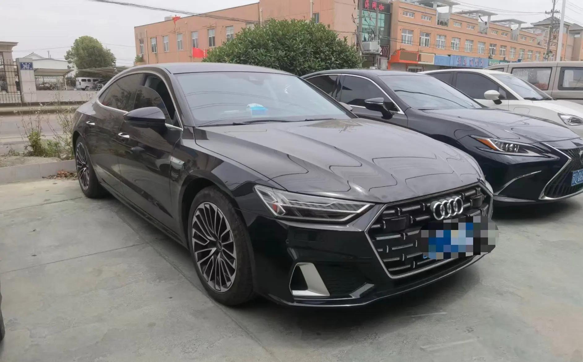 Audi 2024 A7L 2.0TFSI 45TFSI Luxury Automatic 3