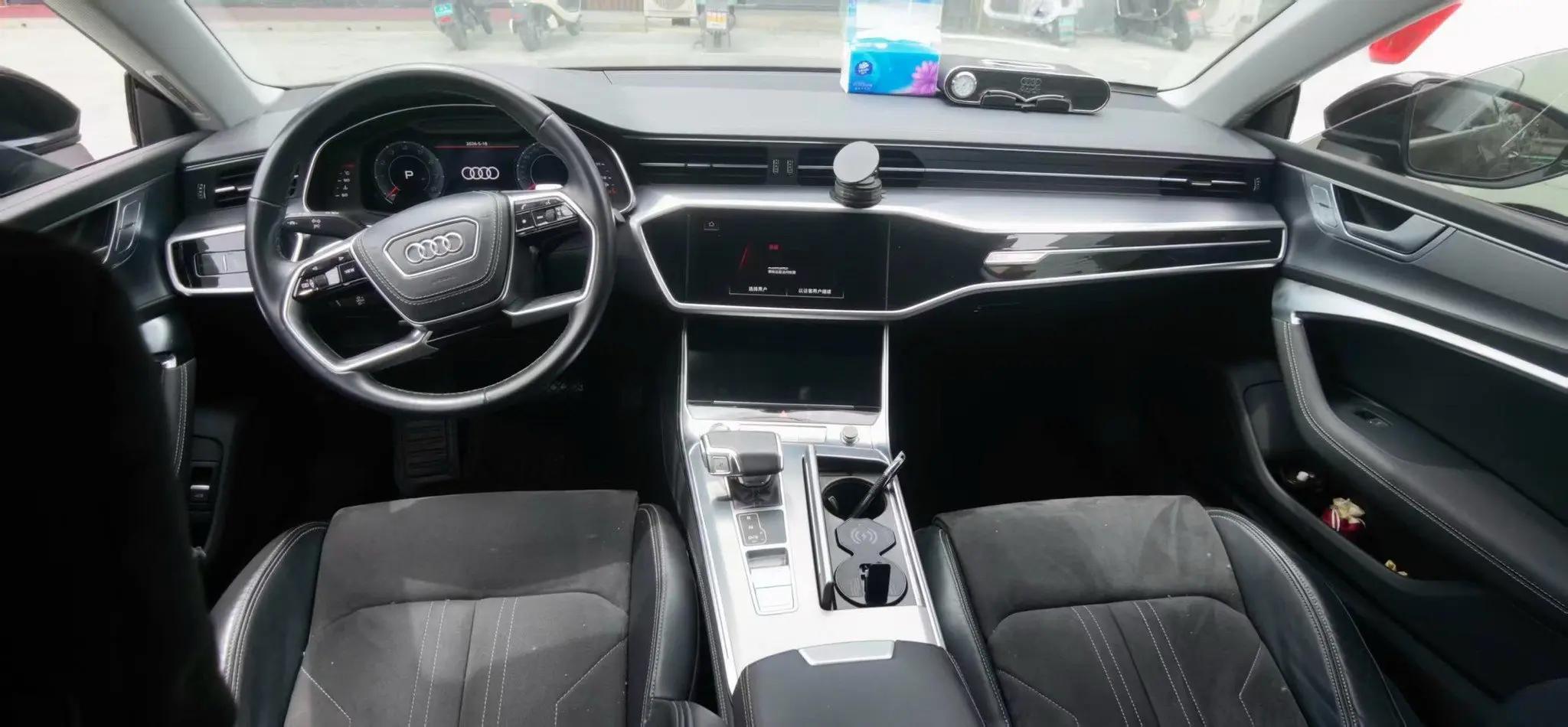 Audi 2024 A7L 2.0TFSI 45TFSI Luxury Automatic 7