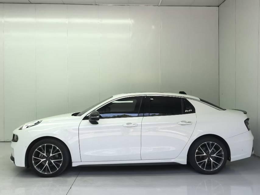 LYNK&amp;CO 03 2020 2.0TD Auto Pro Edition 3