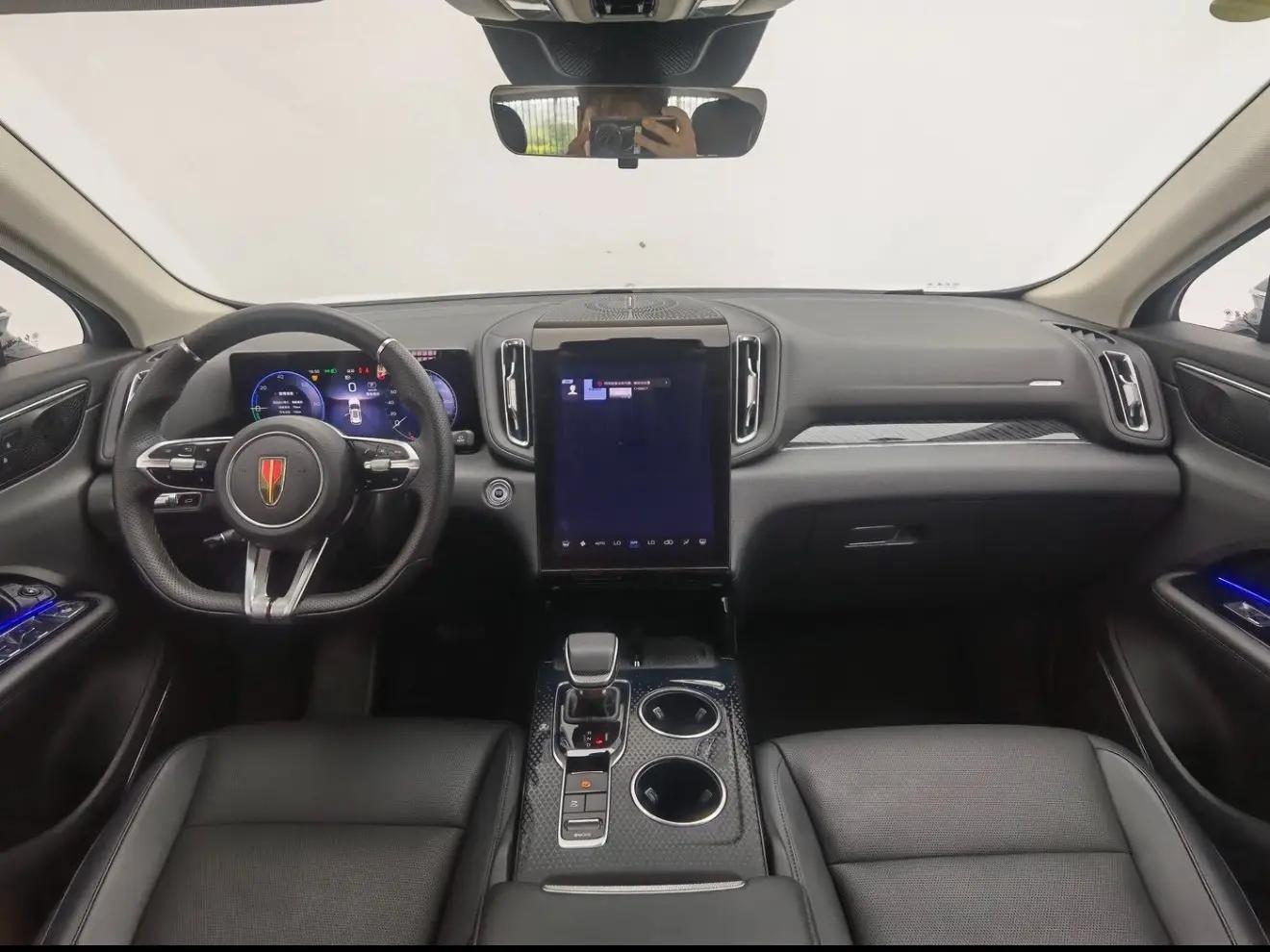 HongQi 2025 HS3 PHEV 1.5T 117km Strong for PLUS Edition Automatic Gear 4